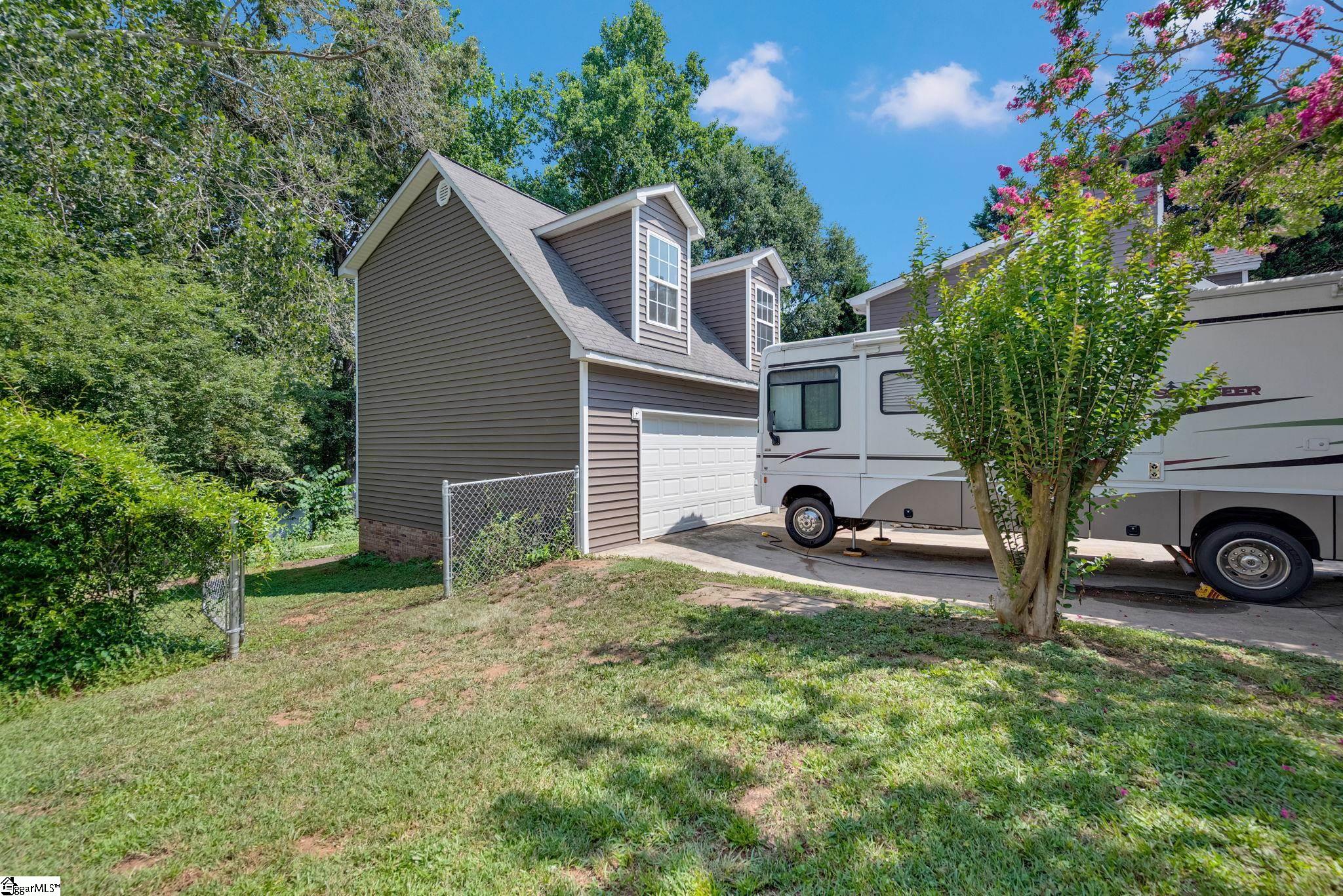 301 Mountain View Court Greenville, SC 29611