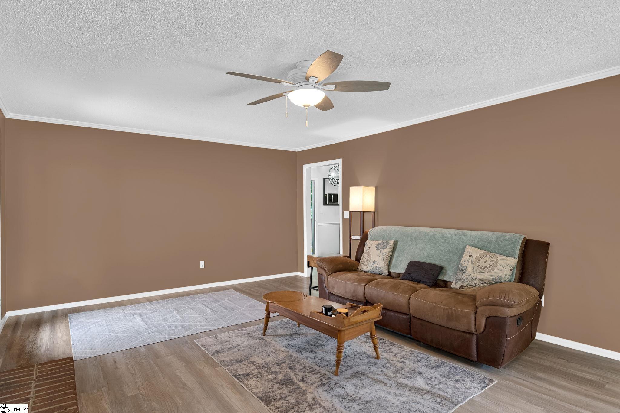 301 Mountain View Court Greenville, SC 29611