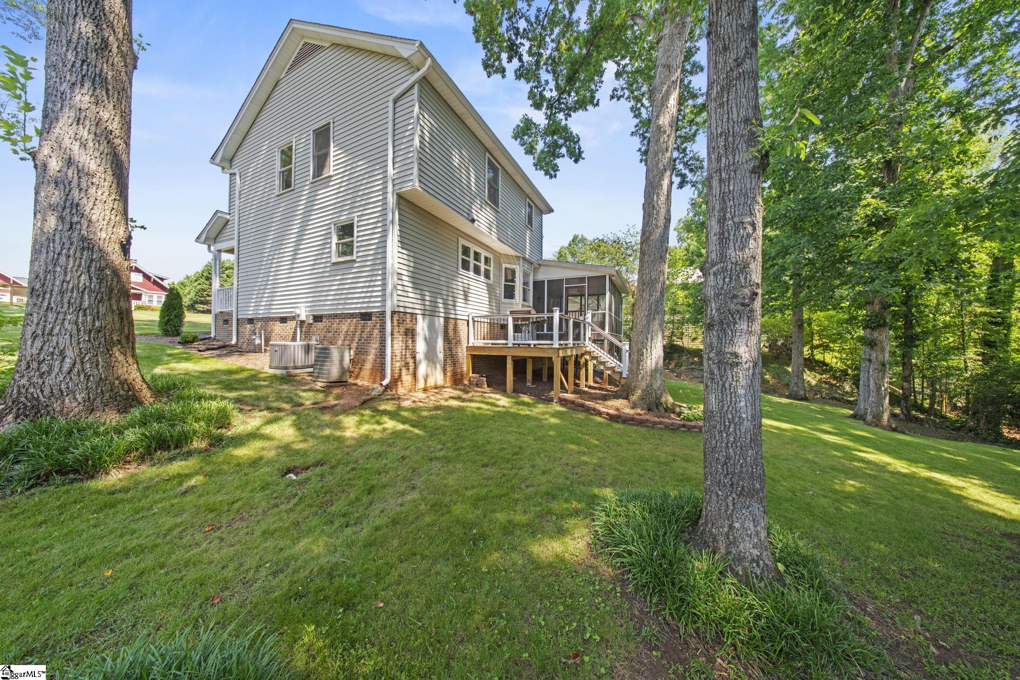 414 Phillips Lane Greer, SC 29650