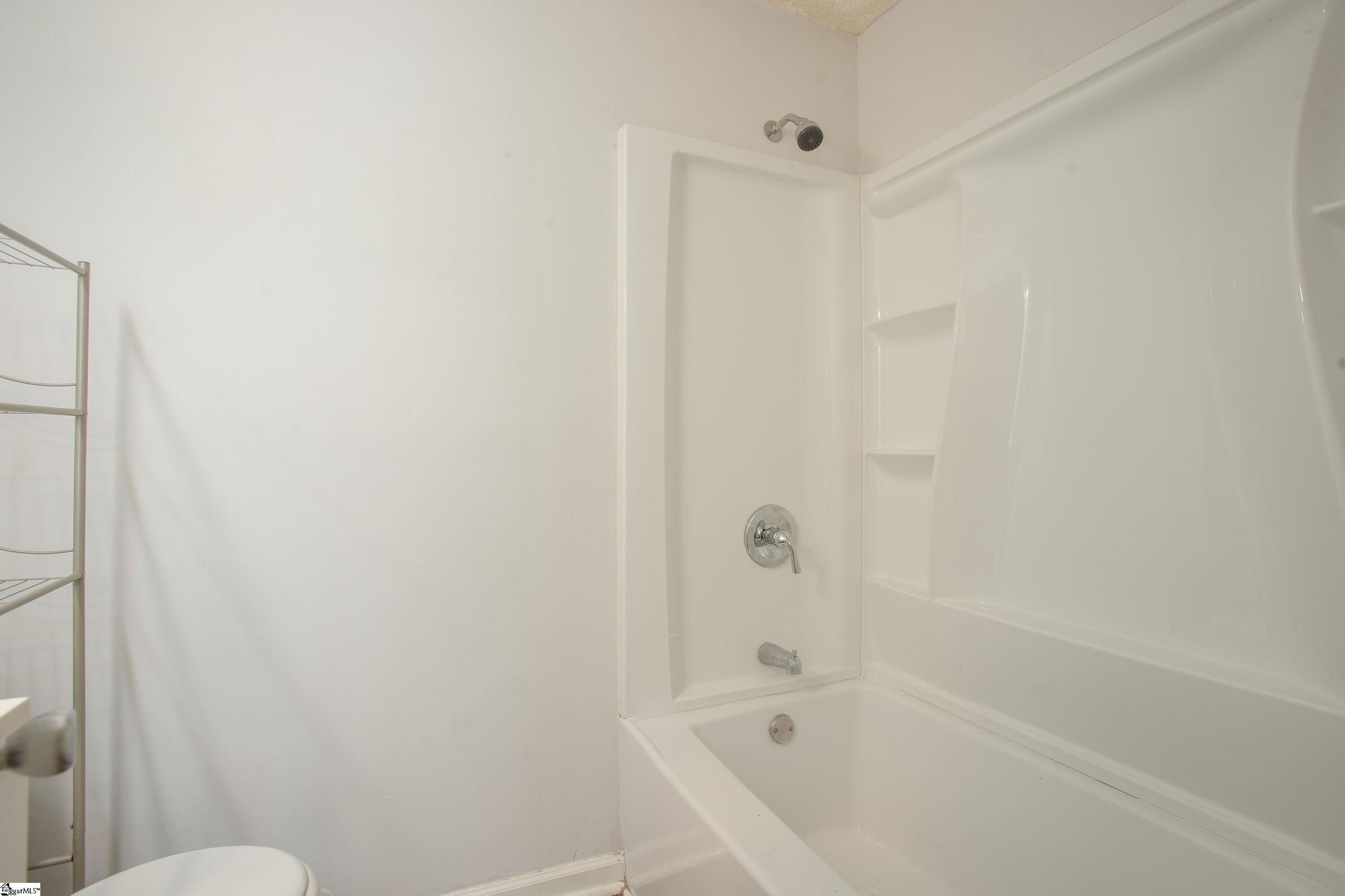 640 Humphrey Street Spartanburg, SC 29301-1942