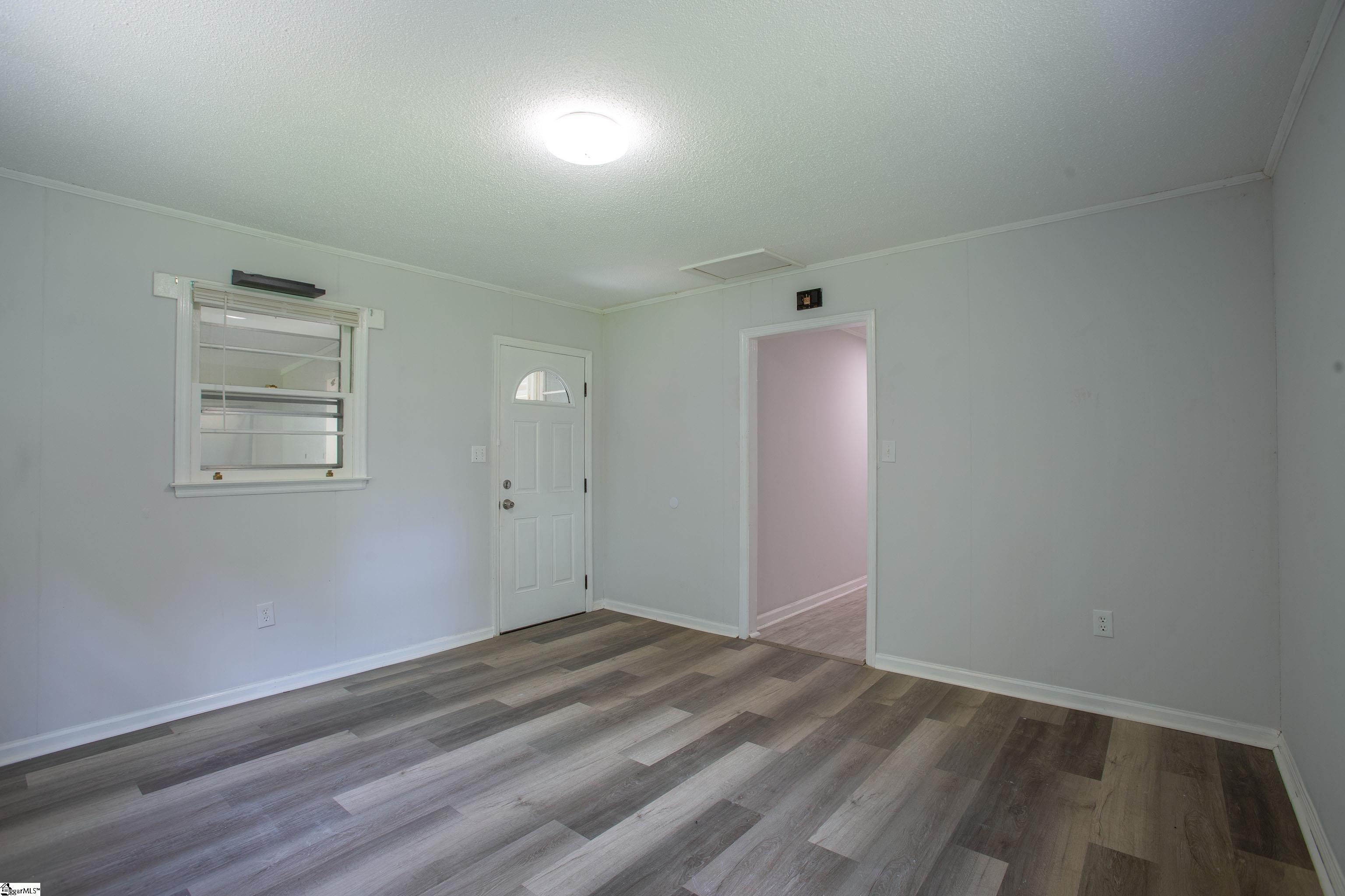 640 Humphrey Street Spartanburg, SC 29301-1942