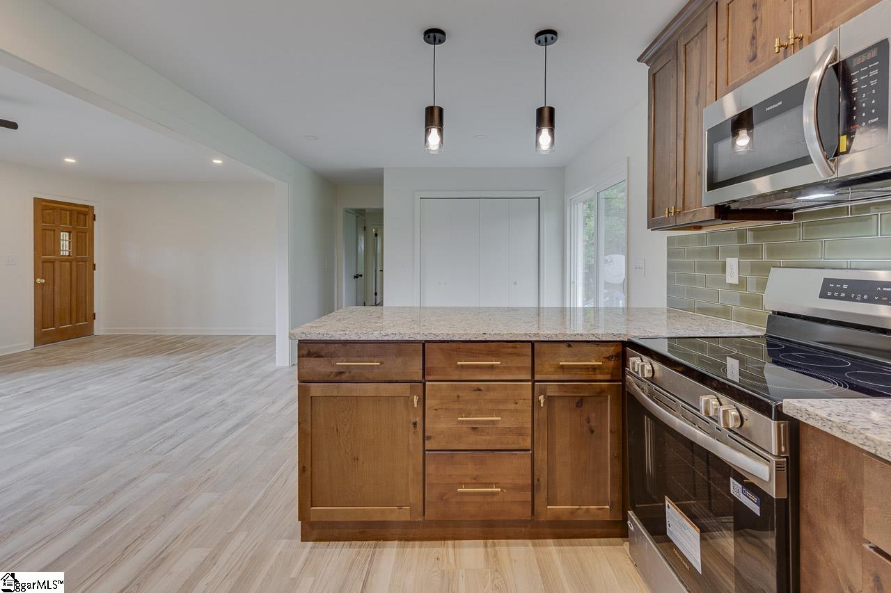 110 Charlton Circle Easley, SC 29642