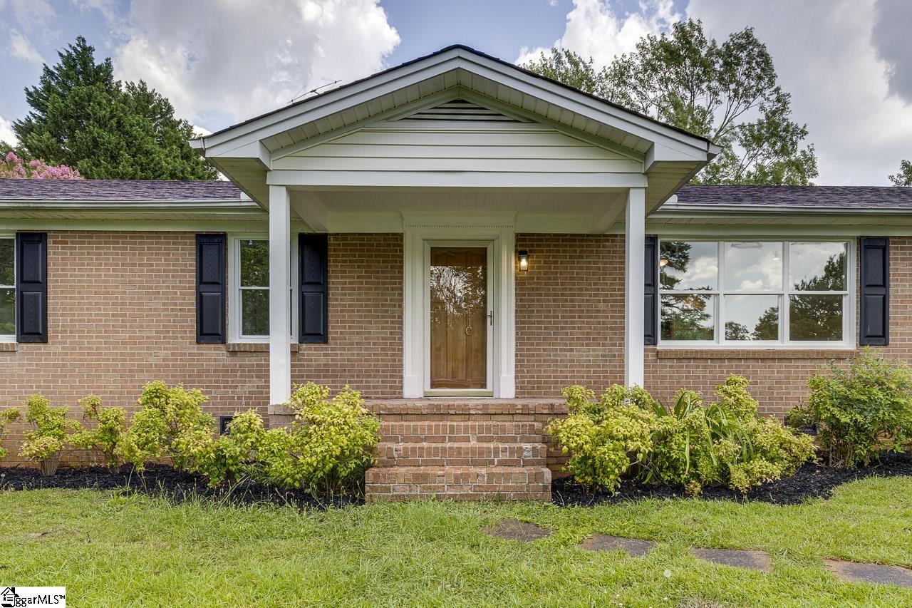 110 Charlton Circle Easley, SC 29642
