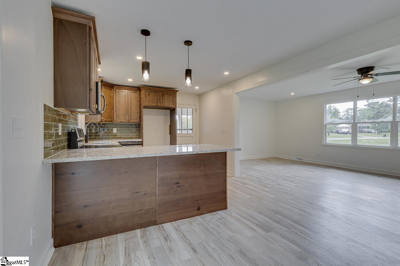 110 Charlton Circle Easley, SC 29642