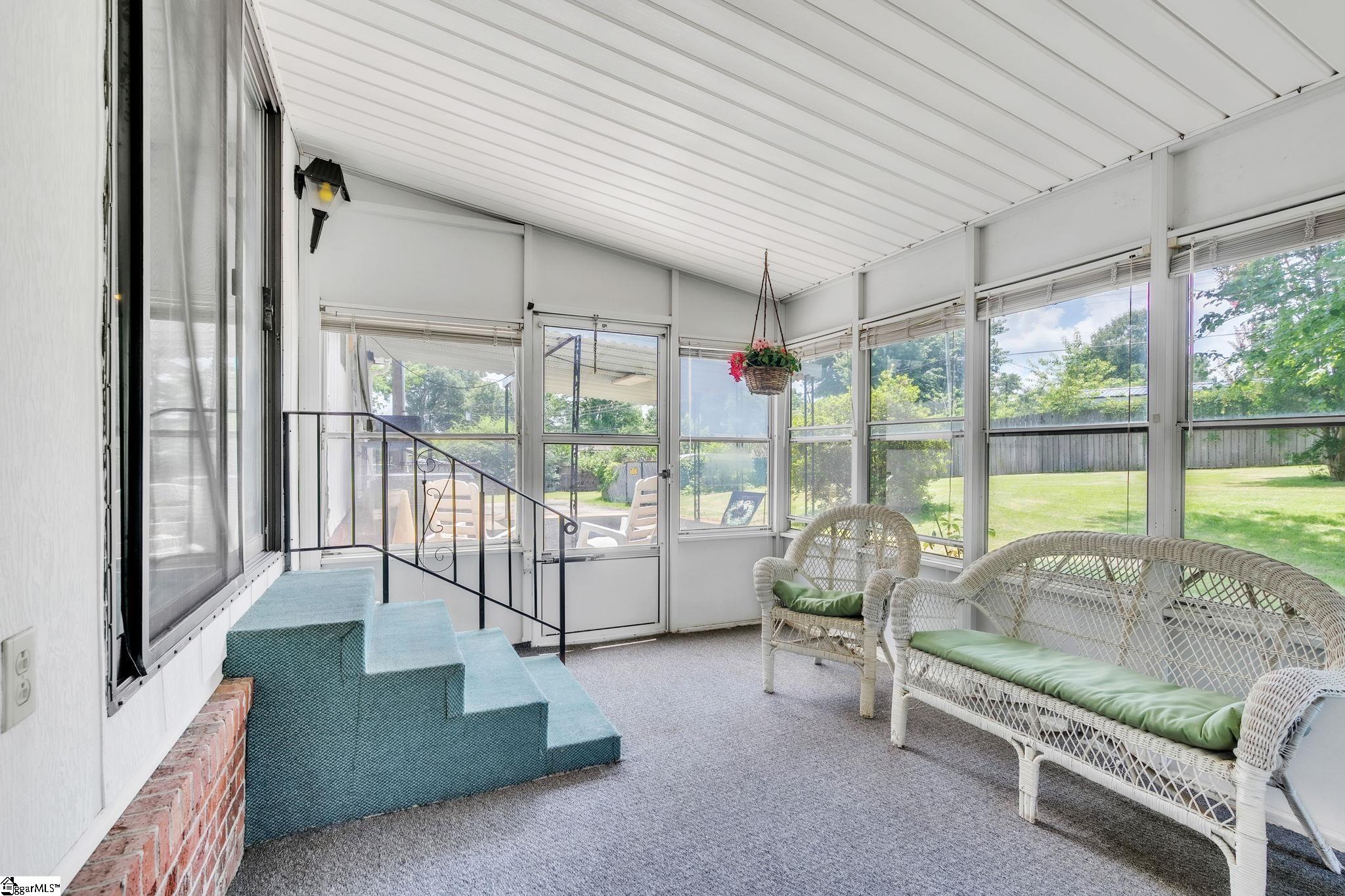 207 Wallace Drive Easley, SC 29640
