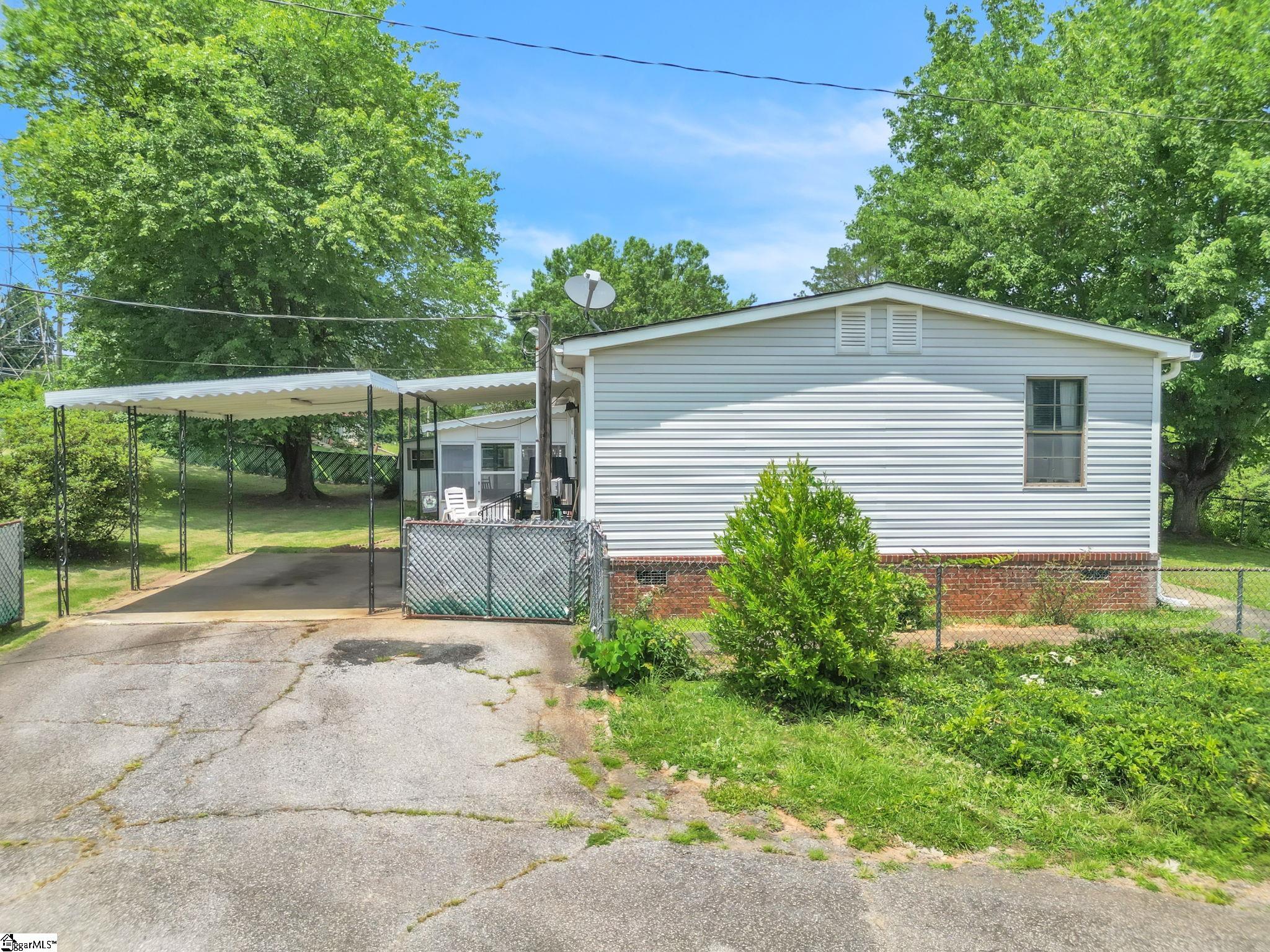 207 Wallace Drive Easley, SC 29640