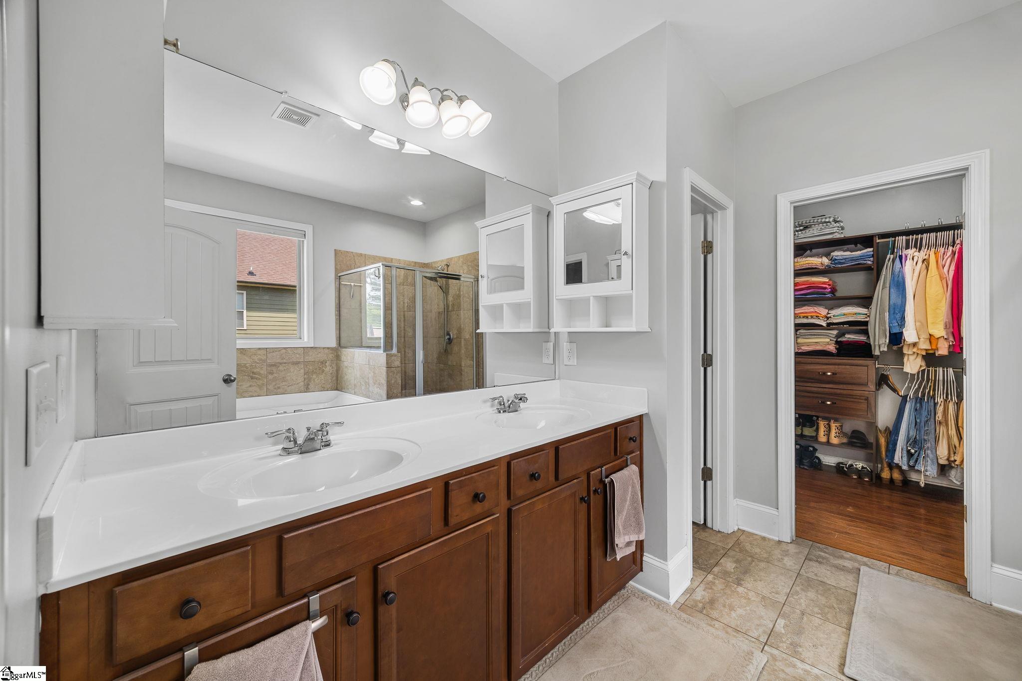 120 Sapphire Pointe Drive Duncan, SC 29334