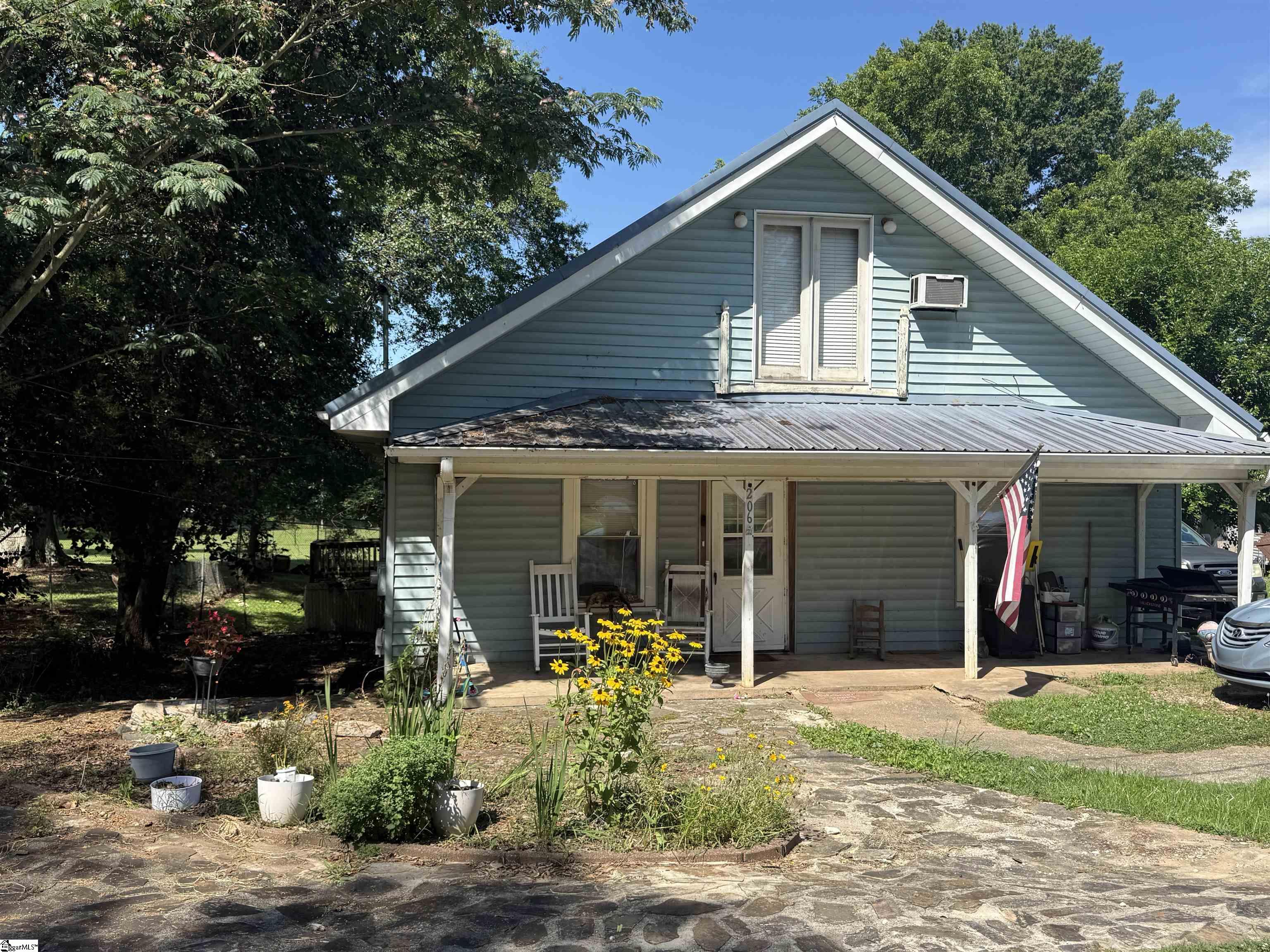 206 S 8th Street Easley, SC 29640