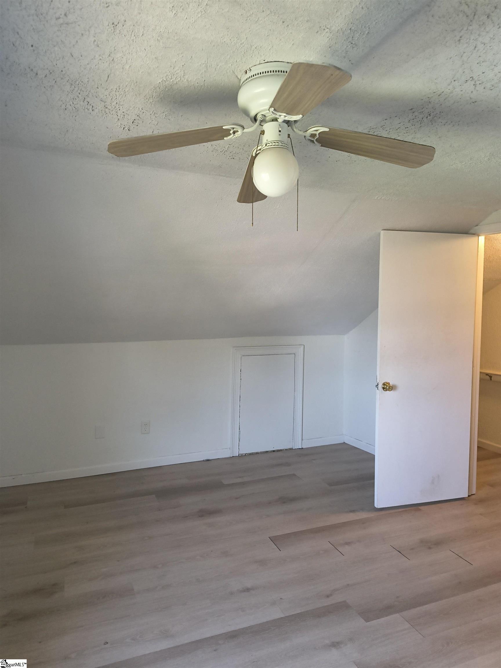 23 6th Avenue Greenville, SC 29609