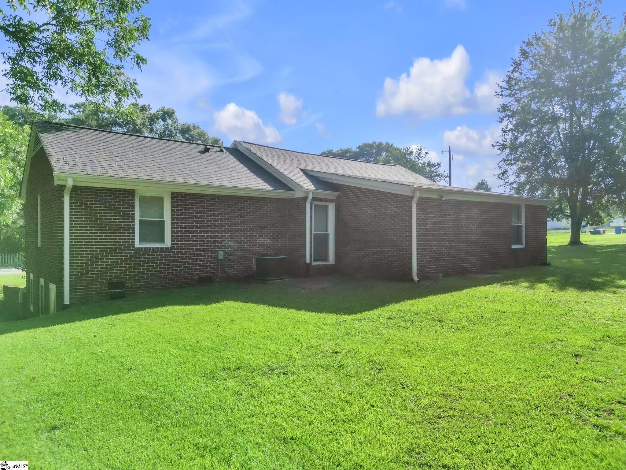 400 Fowler Road Simpsonville, SC 29681