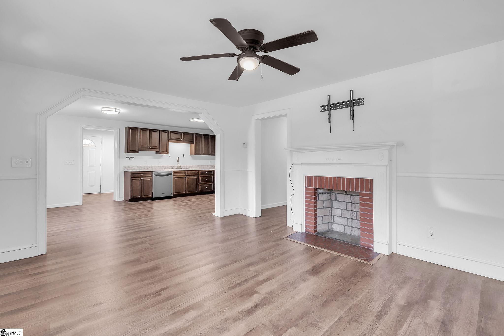 400 Fowler Road Simpsonville, SC 29681