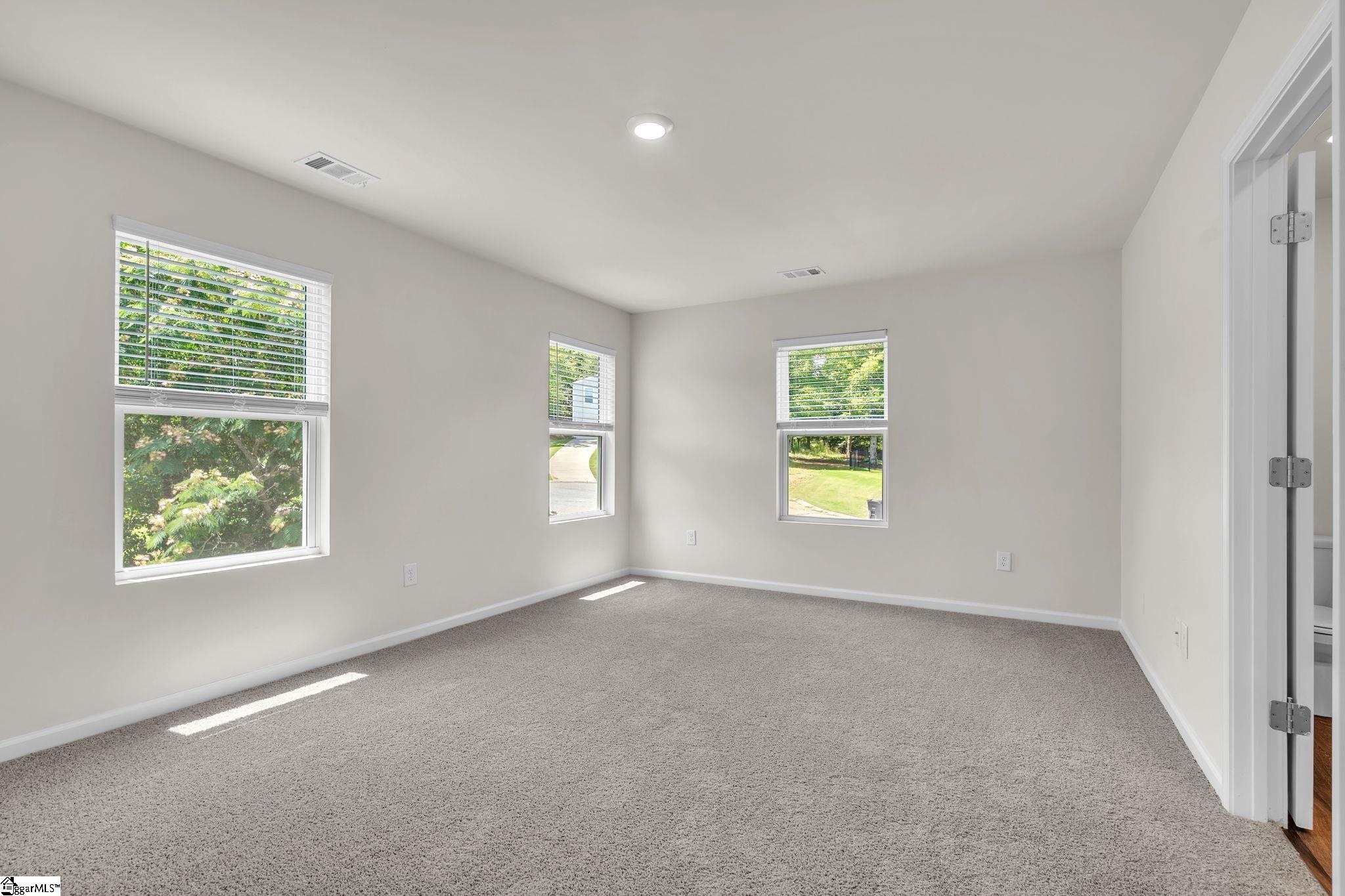 905 Helm Court Greenville, SC 29617