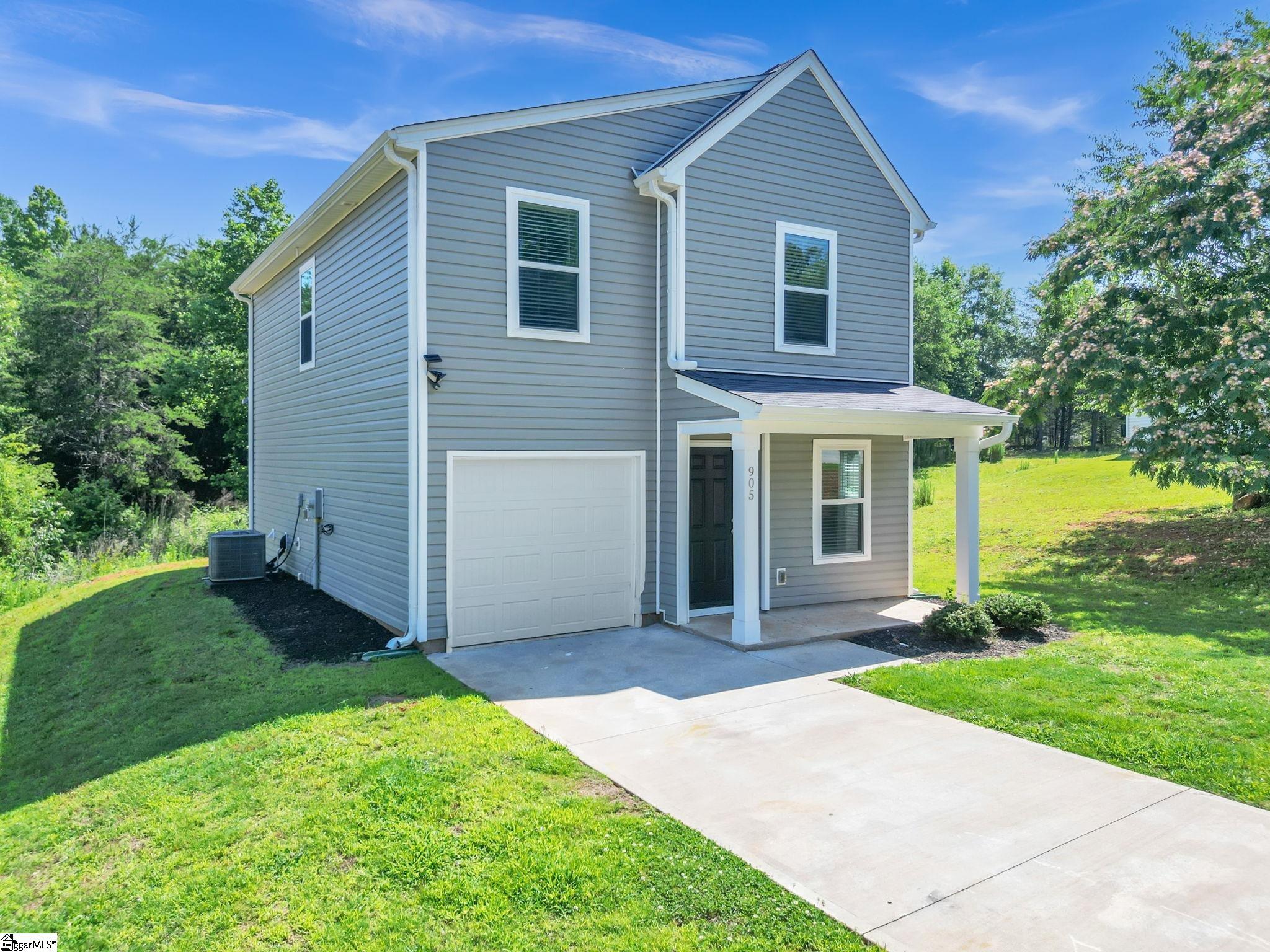 905 Helm Court Greenville, SC 29617