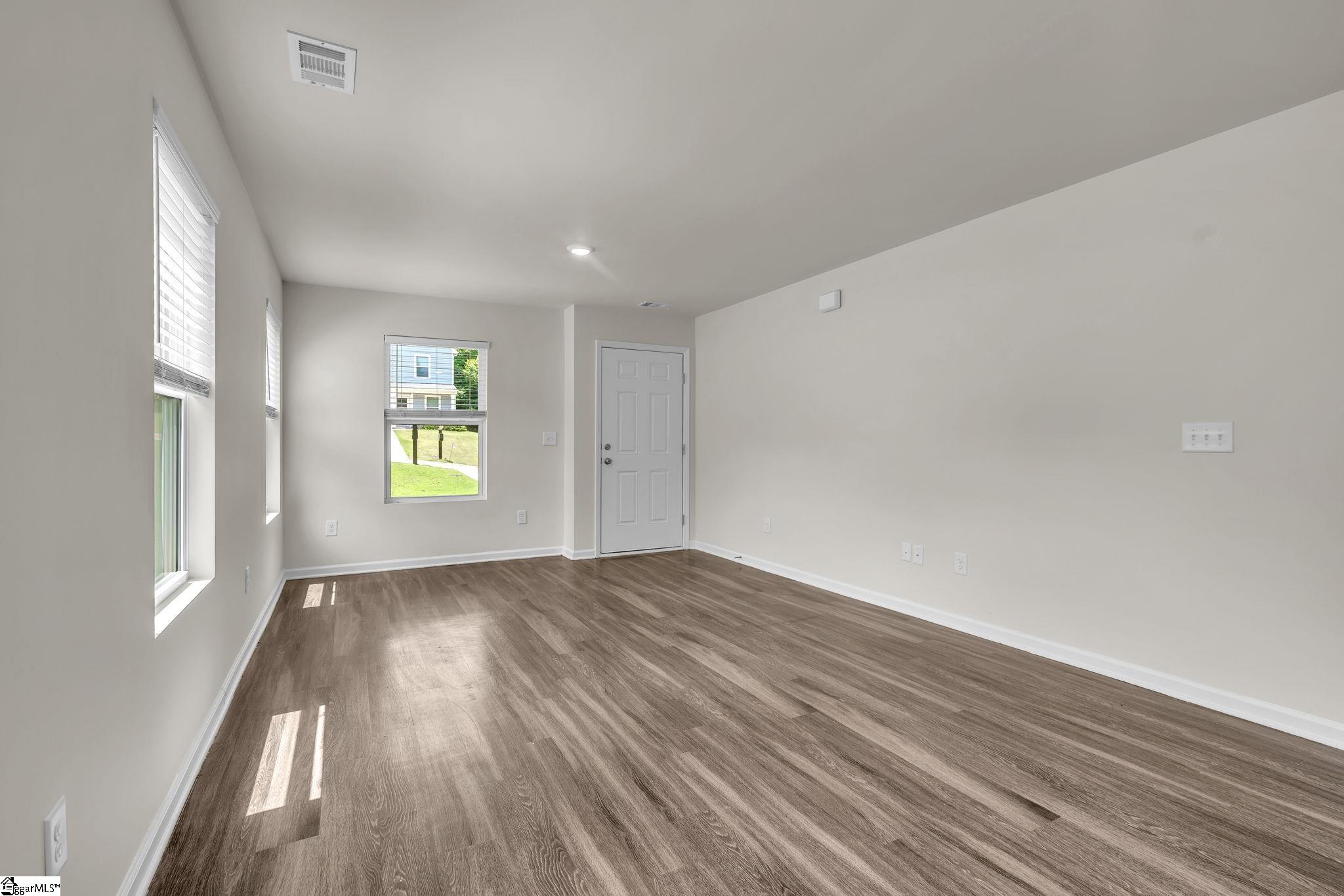 905 Helm Court Greenville, SC 29617