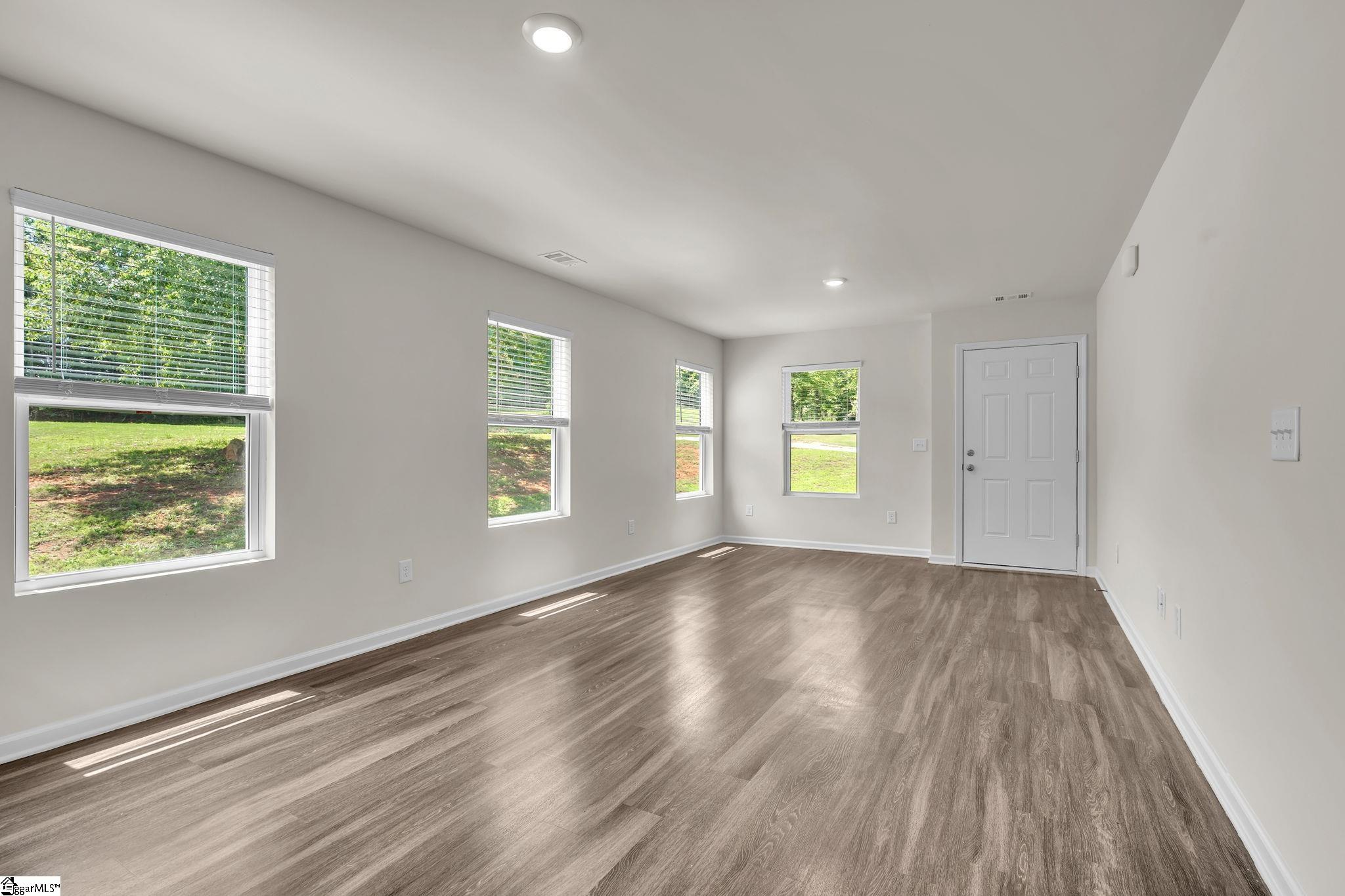 905 Helm Court Greenville, SC 29617