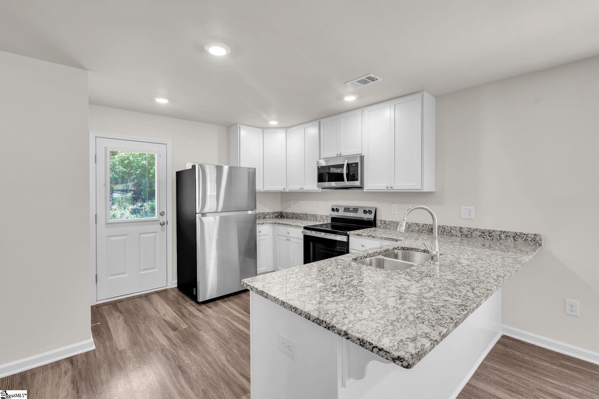 905 Helm Court Greenville, SC 29617