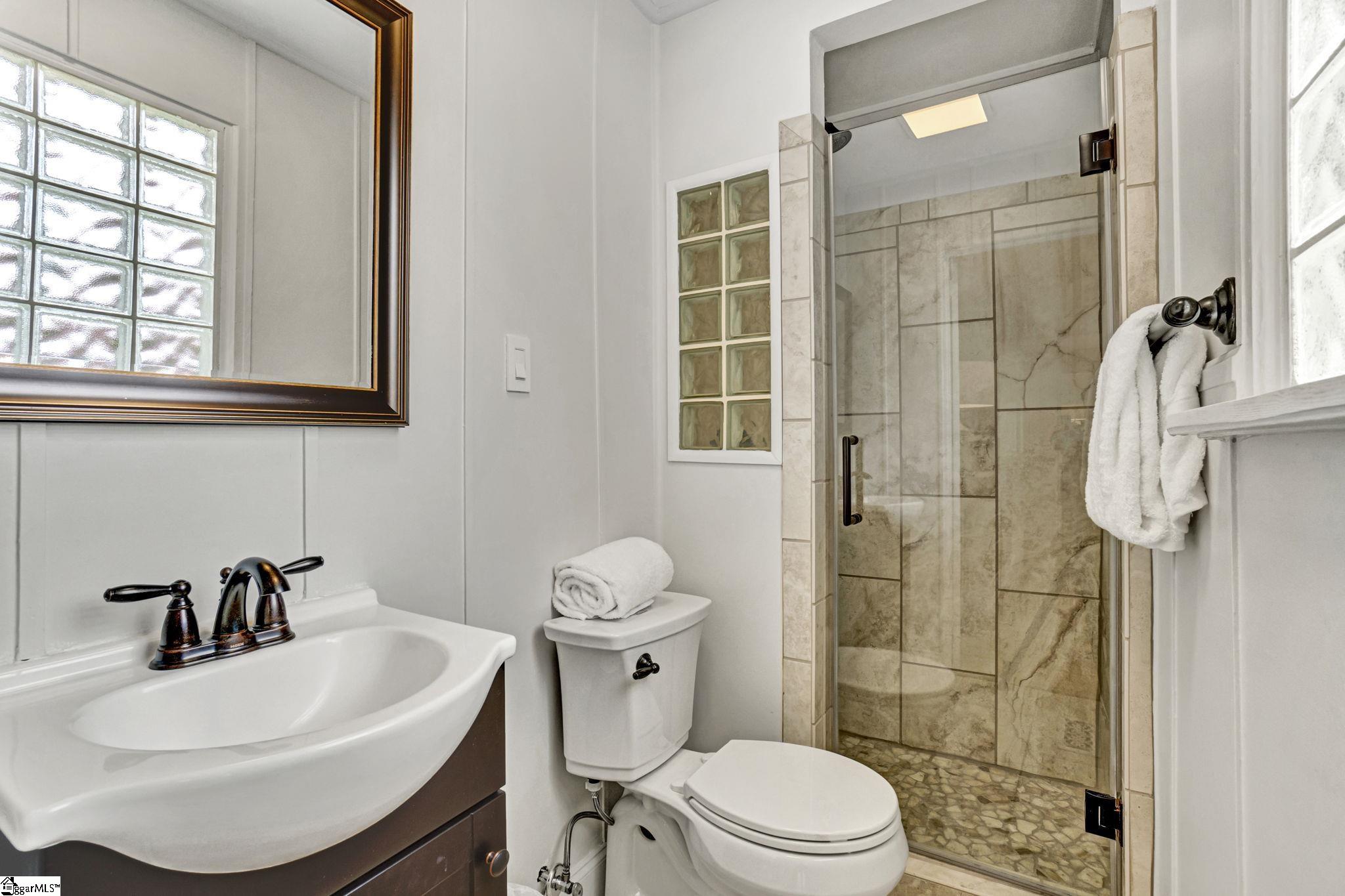 420 Longview Terrace Greenville, SC 29605