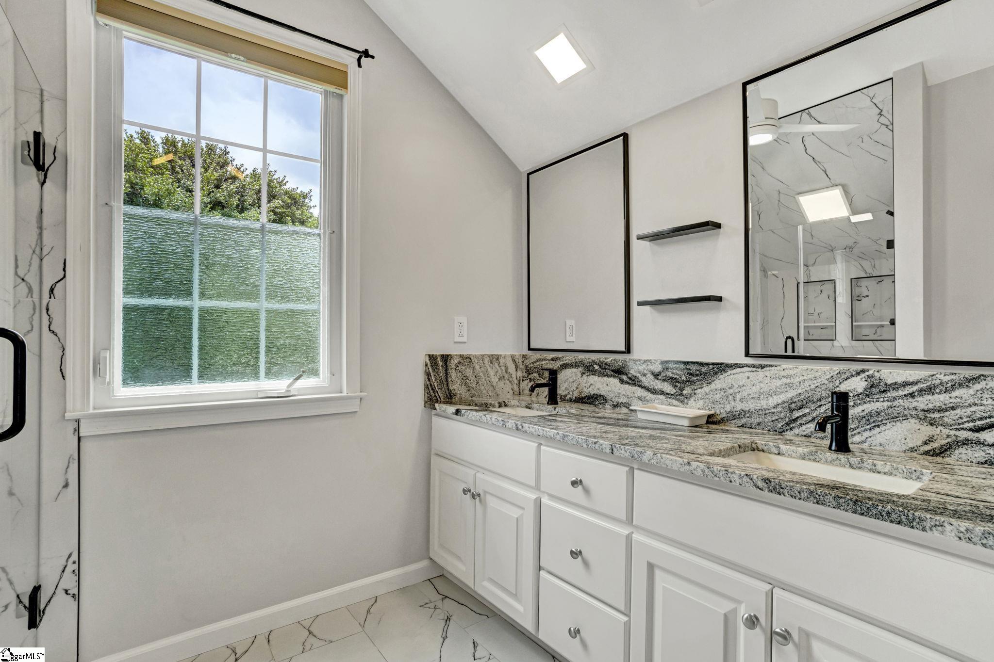 420 Longview Terrace Greenville, SC 29605