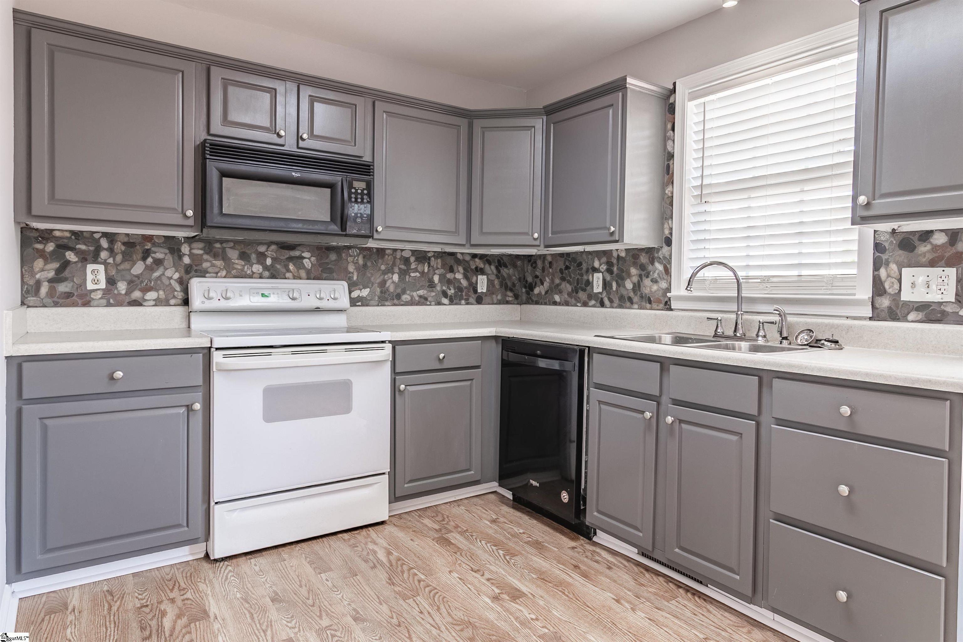 301 Stallion Road Greenville, SC 29617