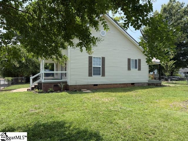 213 Magnolia Street Clinton, SC 29325