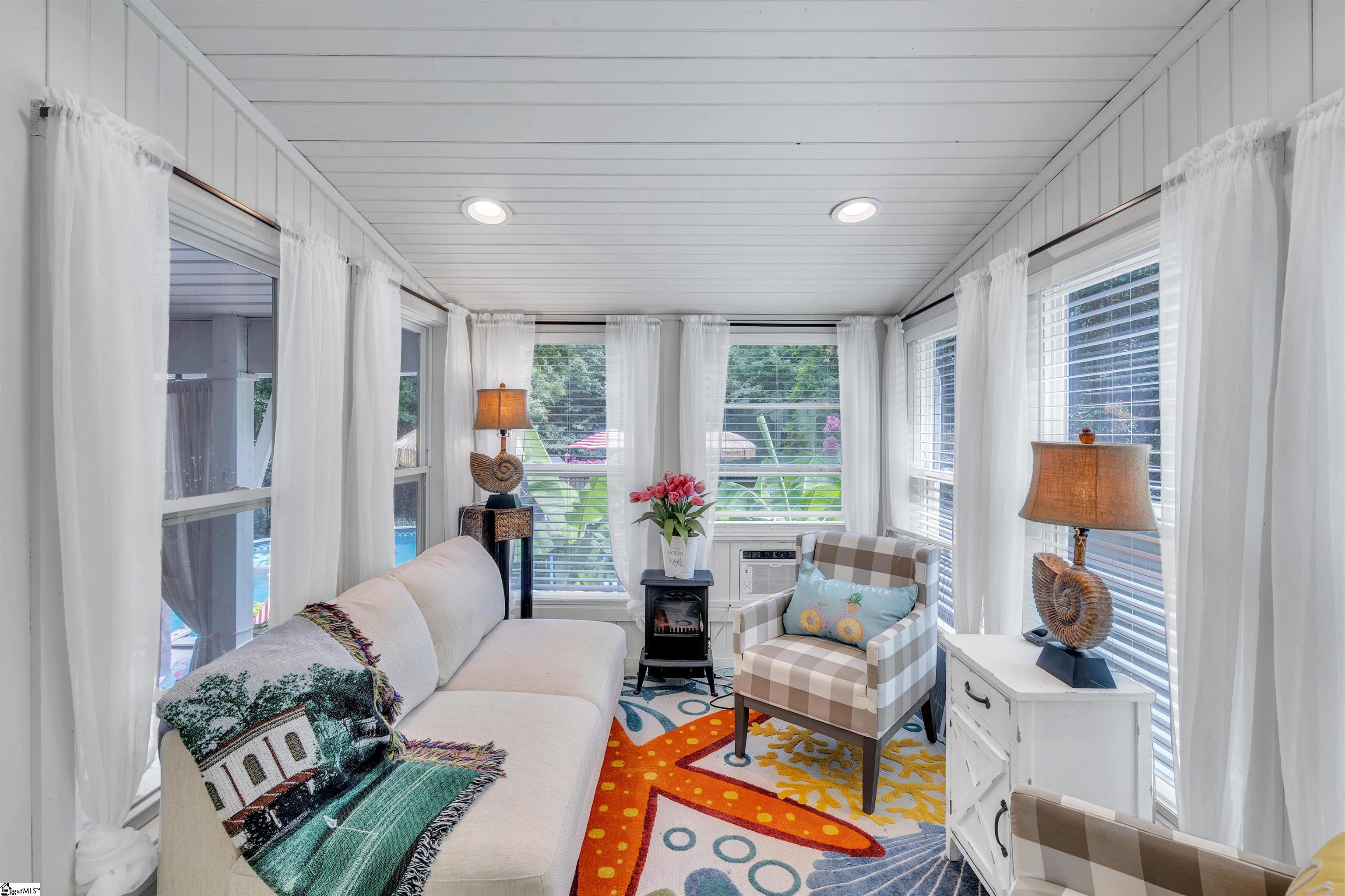 552 B S Buckhorn Road Greenville, SC 29609