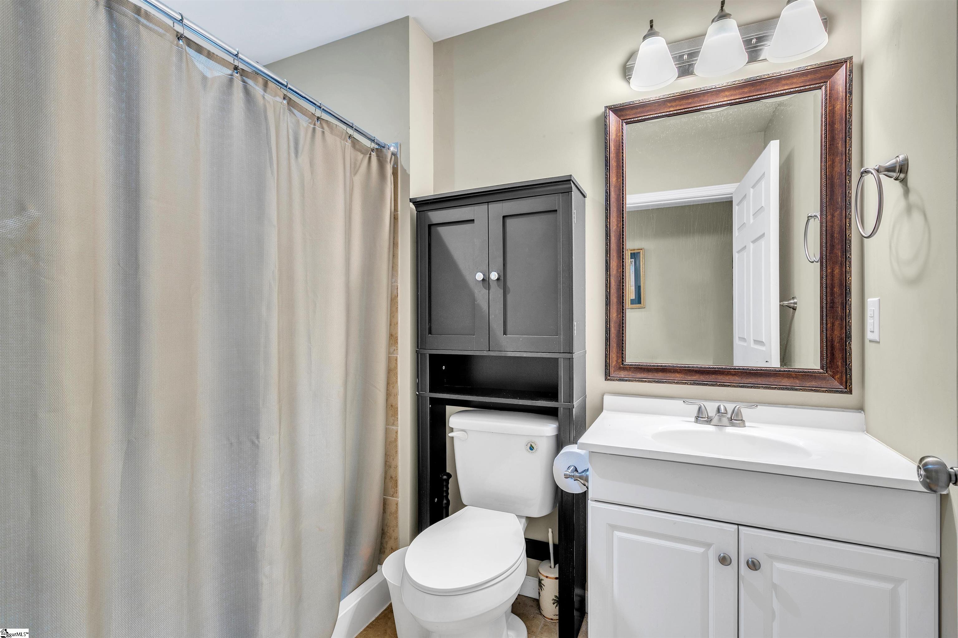 552 B S Buckhorn Road Greenville, SC 29609