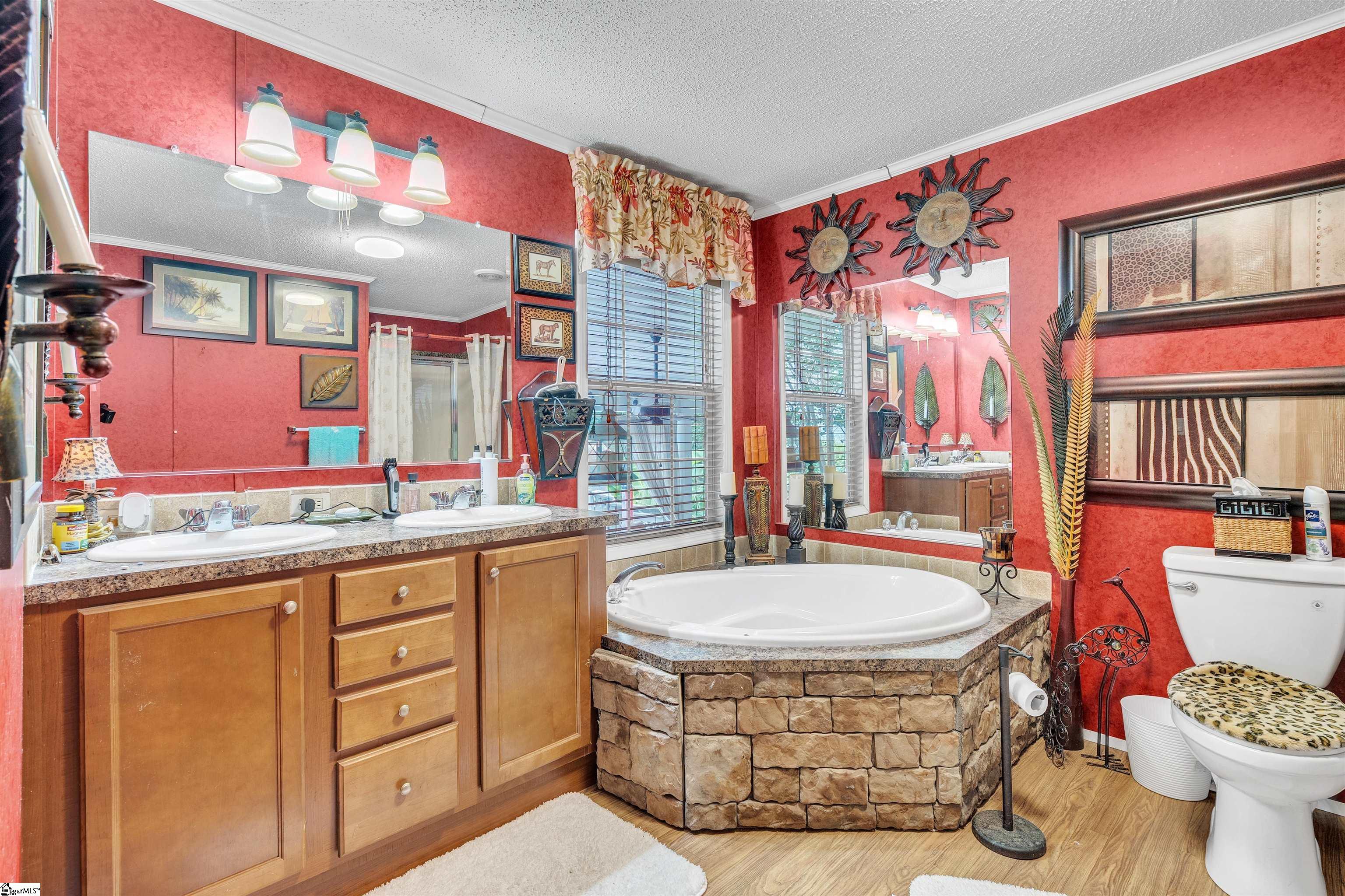 552 B S Buckhorn Road Greenville, SC 29609