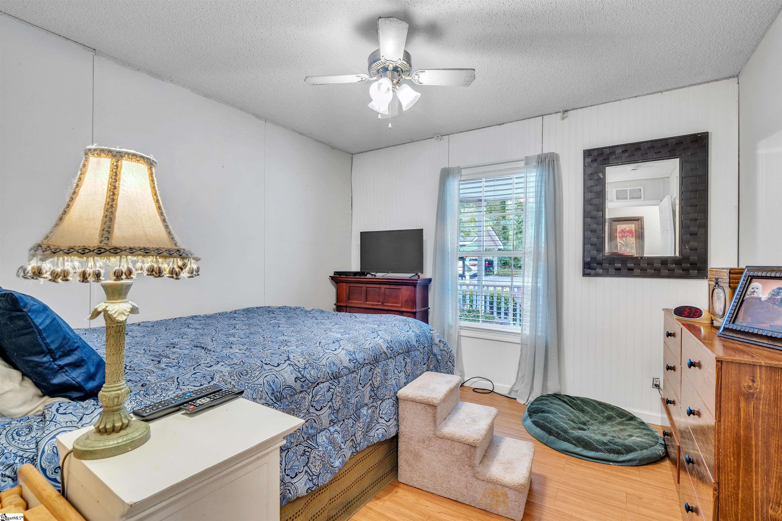 552 B S Buckhorn Road Greenville, SC 29609