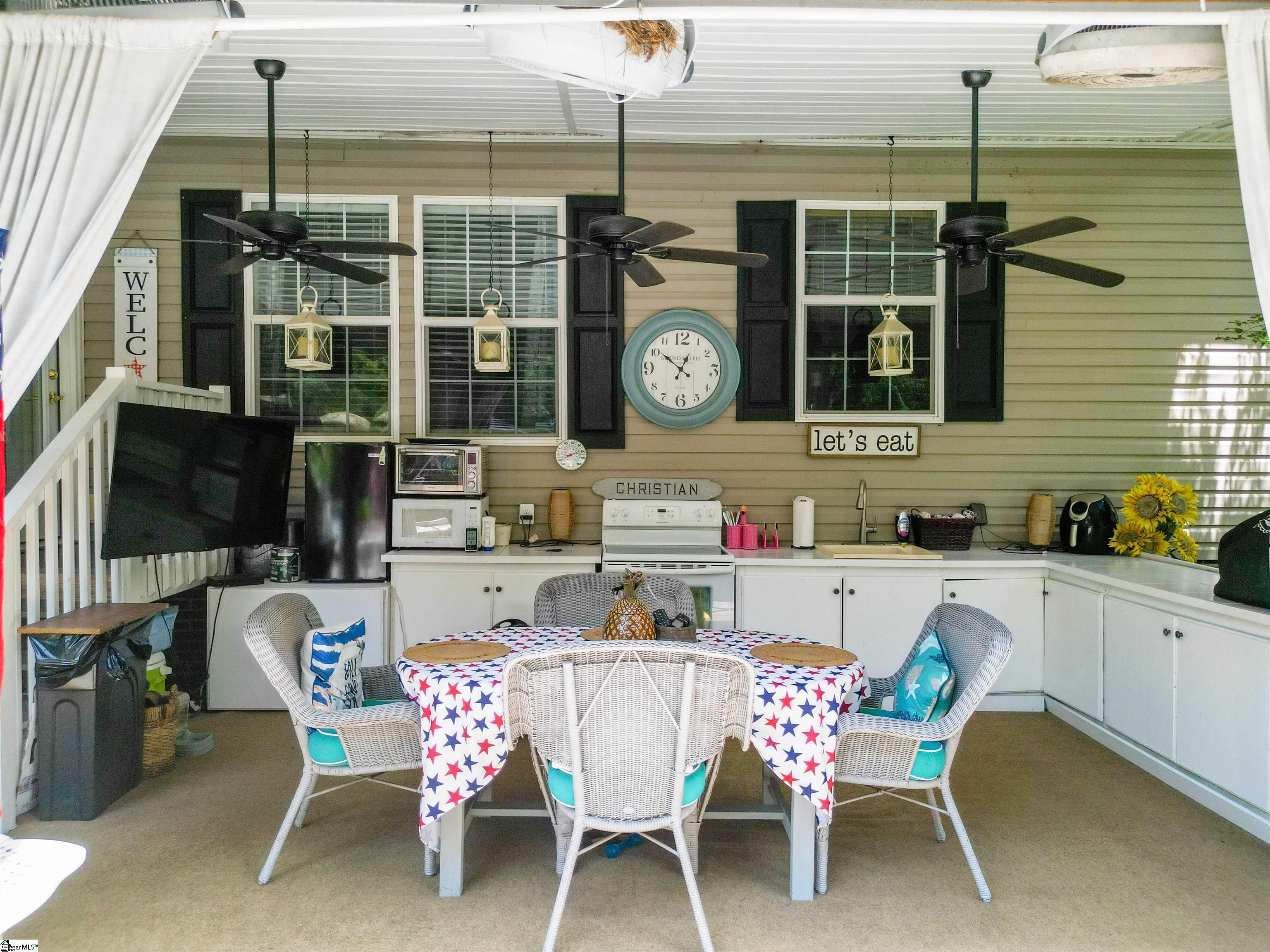 552 B S Buckhorn Road Greenville, SC 29609