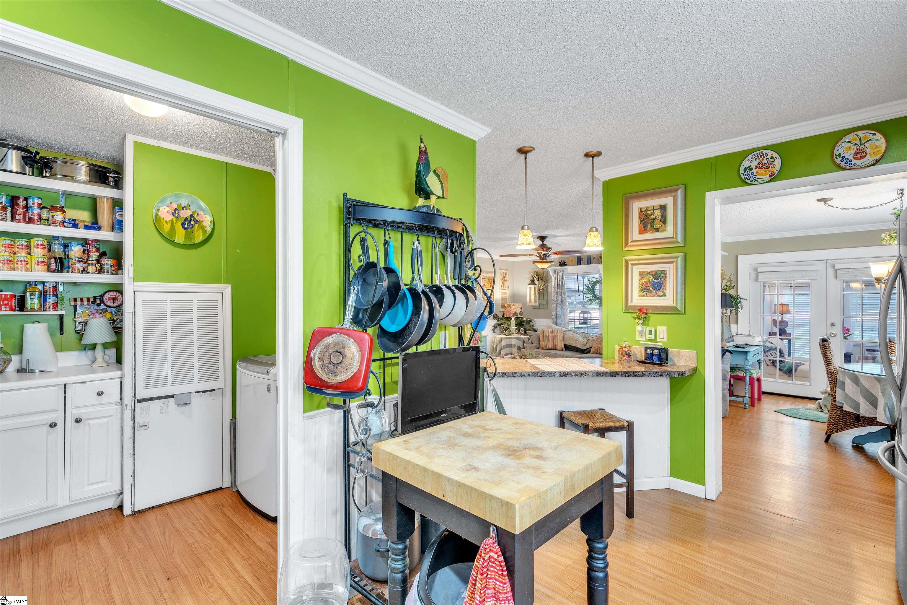 552 B S Buckhorn Road Greenville, SC 29609