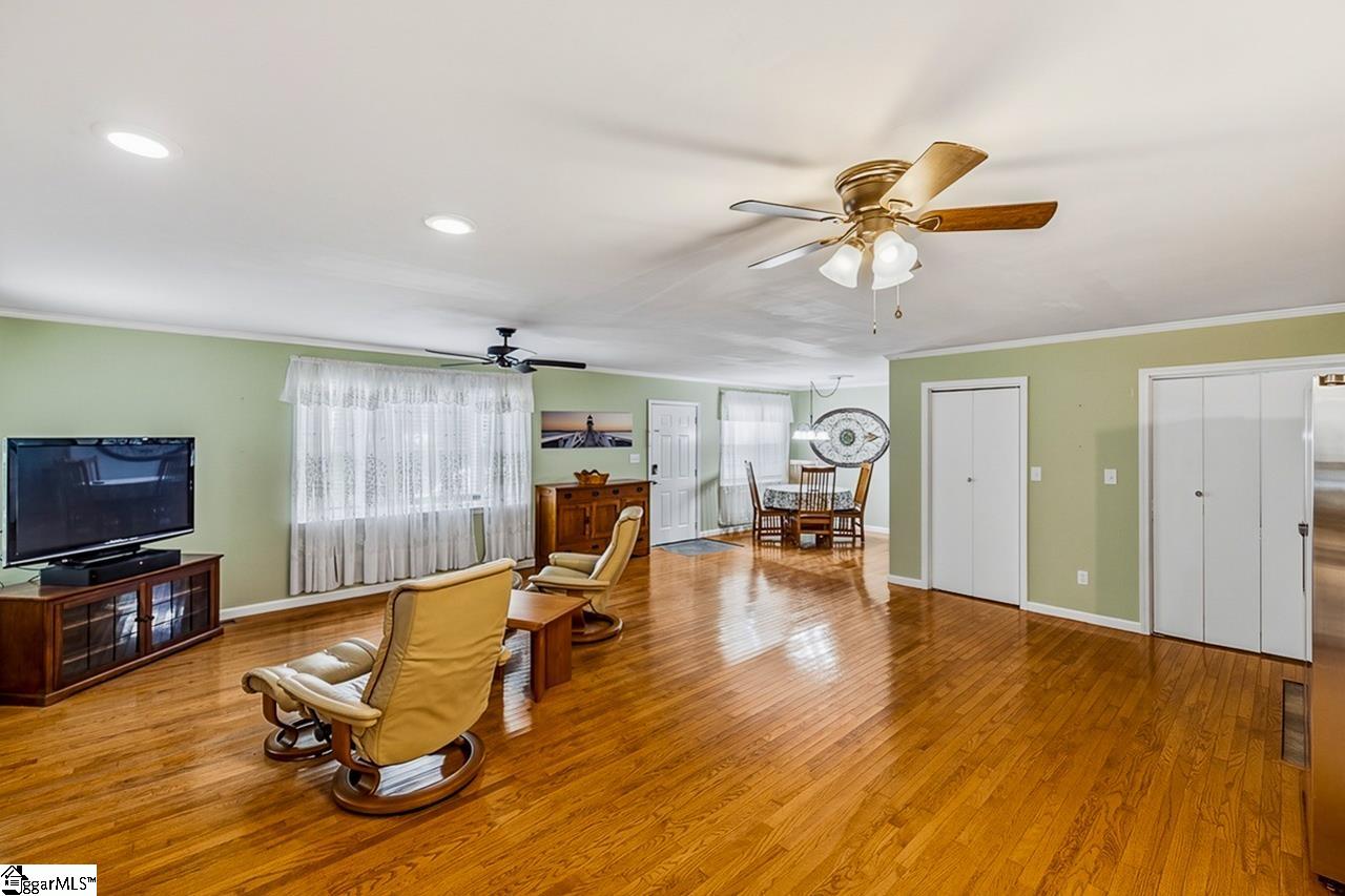 2585 Pineland Shores Circle Cross Hill, SC 29322