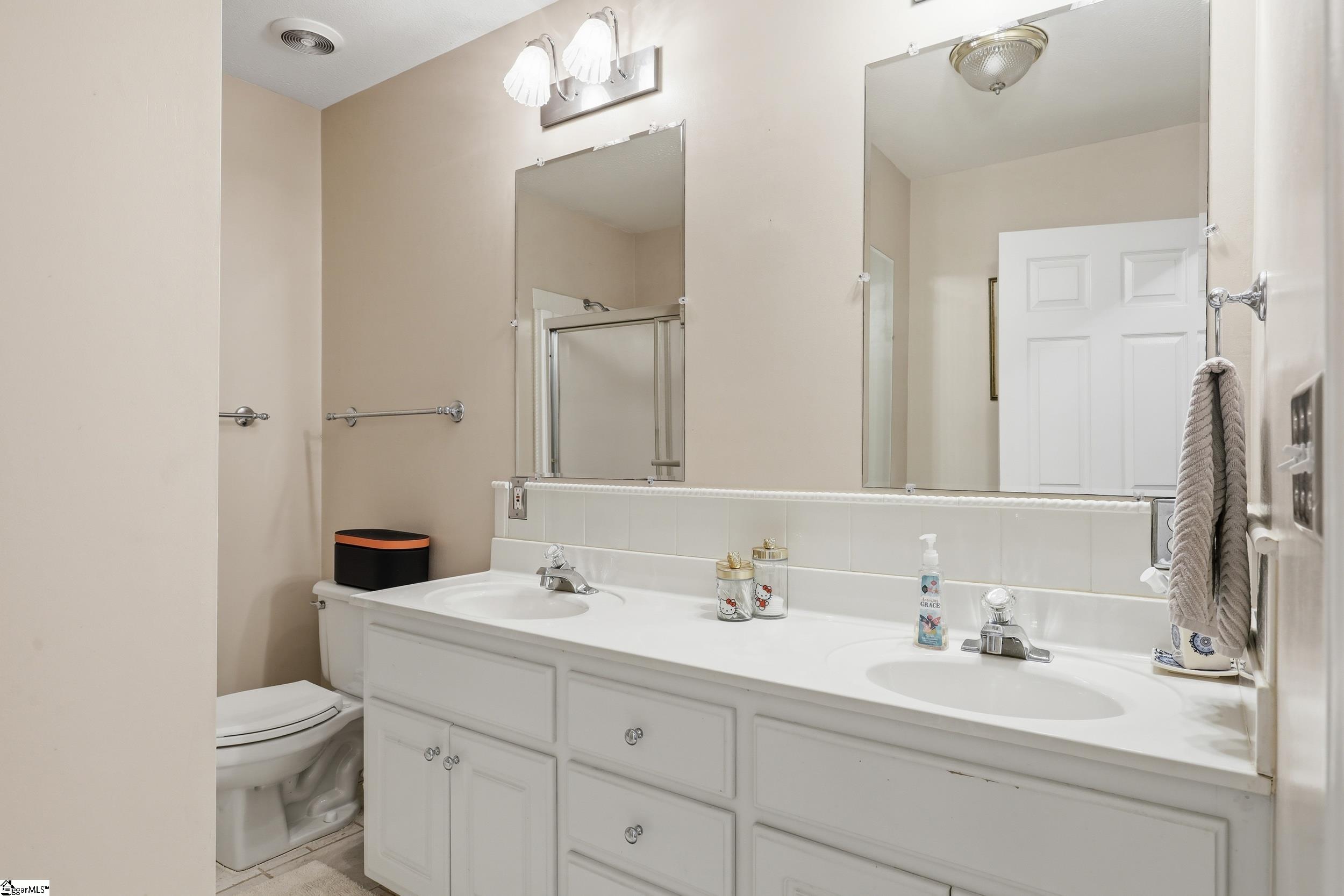 110 Hawnes Place Anderson, SC 29621