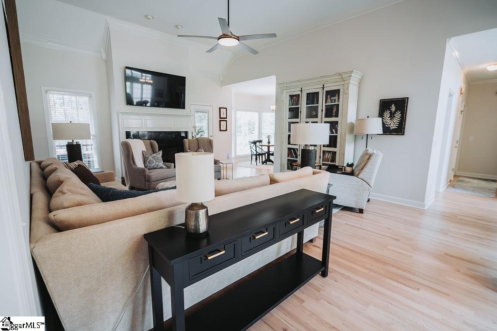 6 Lanshore Court Taylors, SC 29687