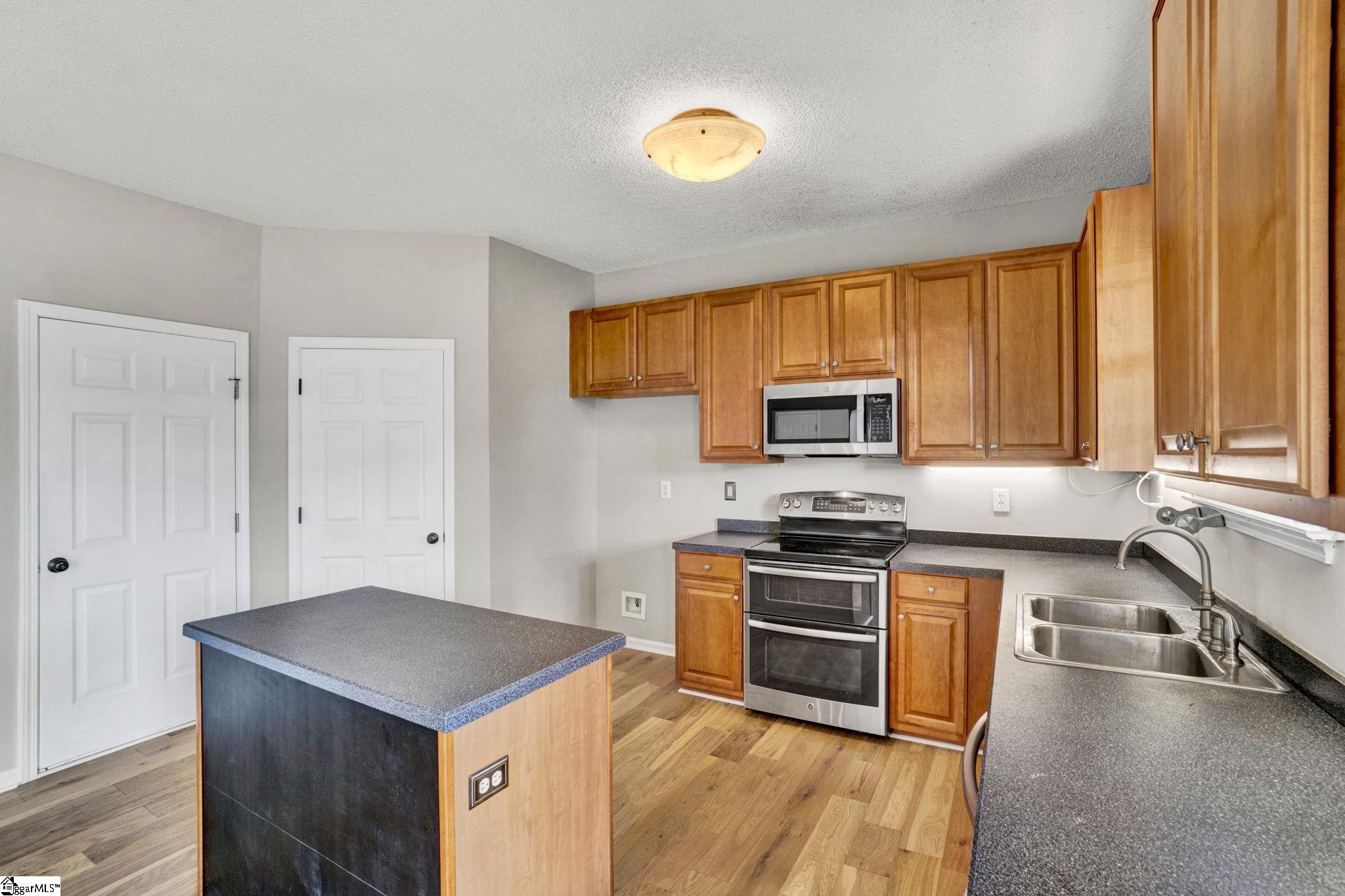 38 Ginger Gold Drive Simpsonville, SC 29681