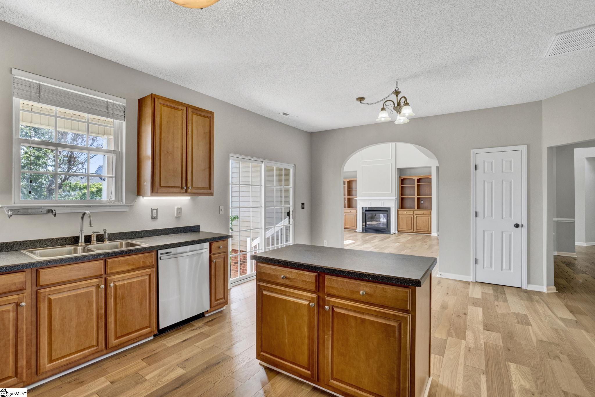 38 Ginger Gold Drive Simpsonville, SC 29681