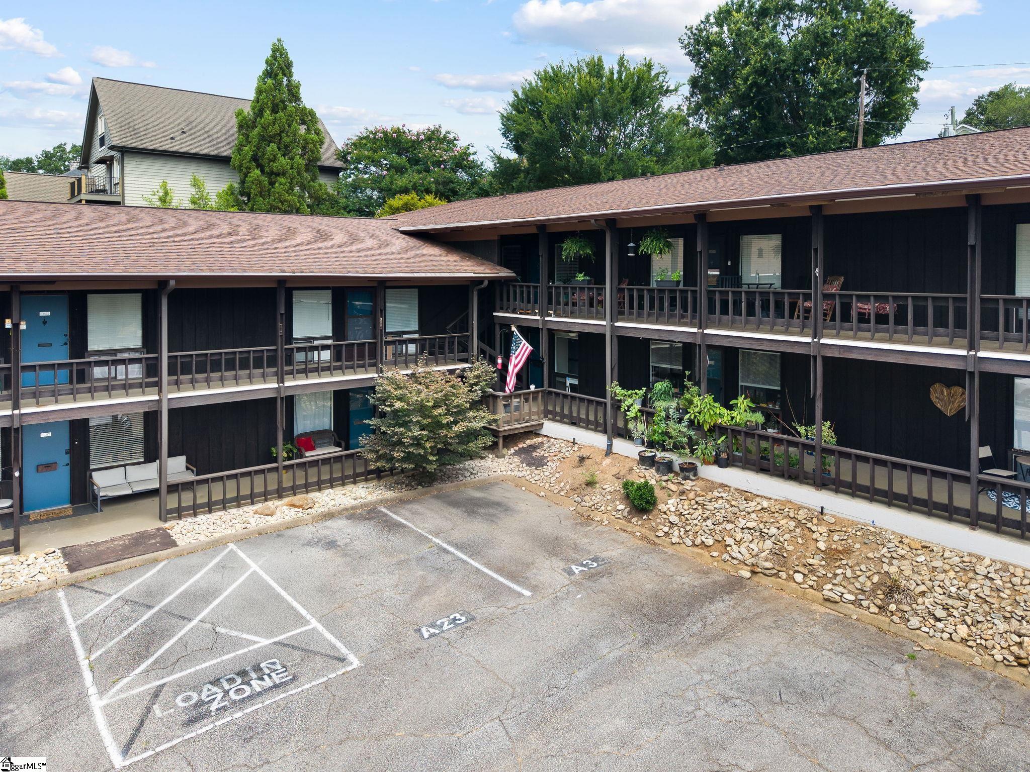 311 W Earle Street Greenville, SC 29609
