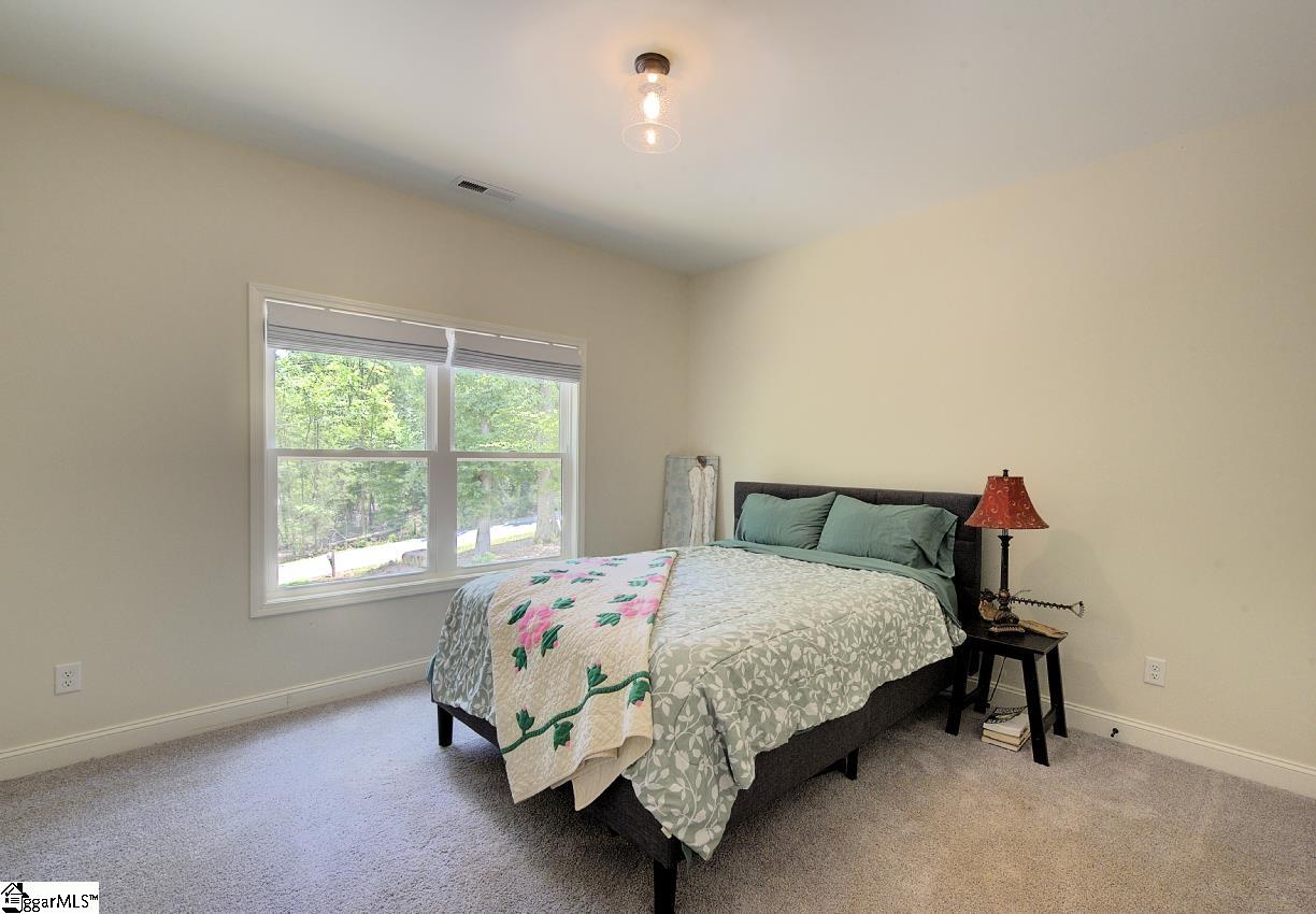 54 Lakeview Road Fountain Inn, SC 29644