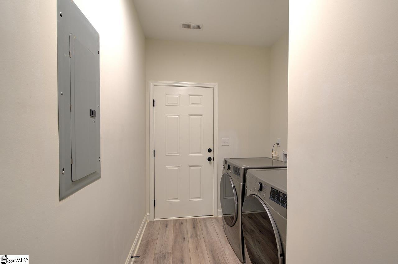 54 Lakeview Road Fountain Inn, SC 29644
