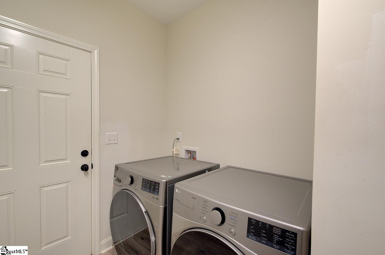 54 Lakeview Road Fountain Inn, SC 29644