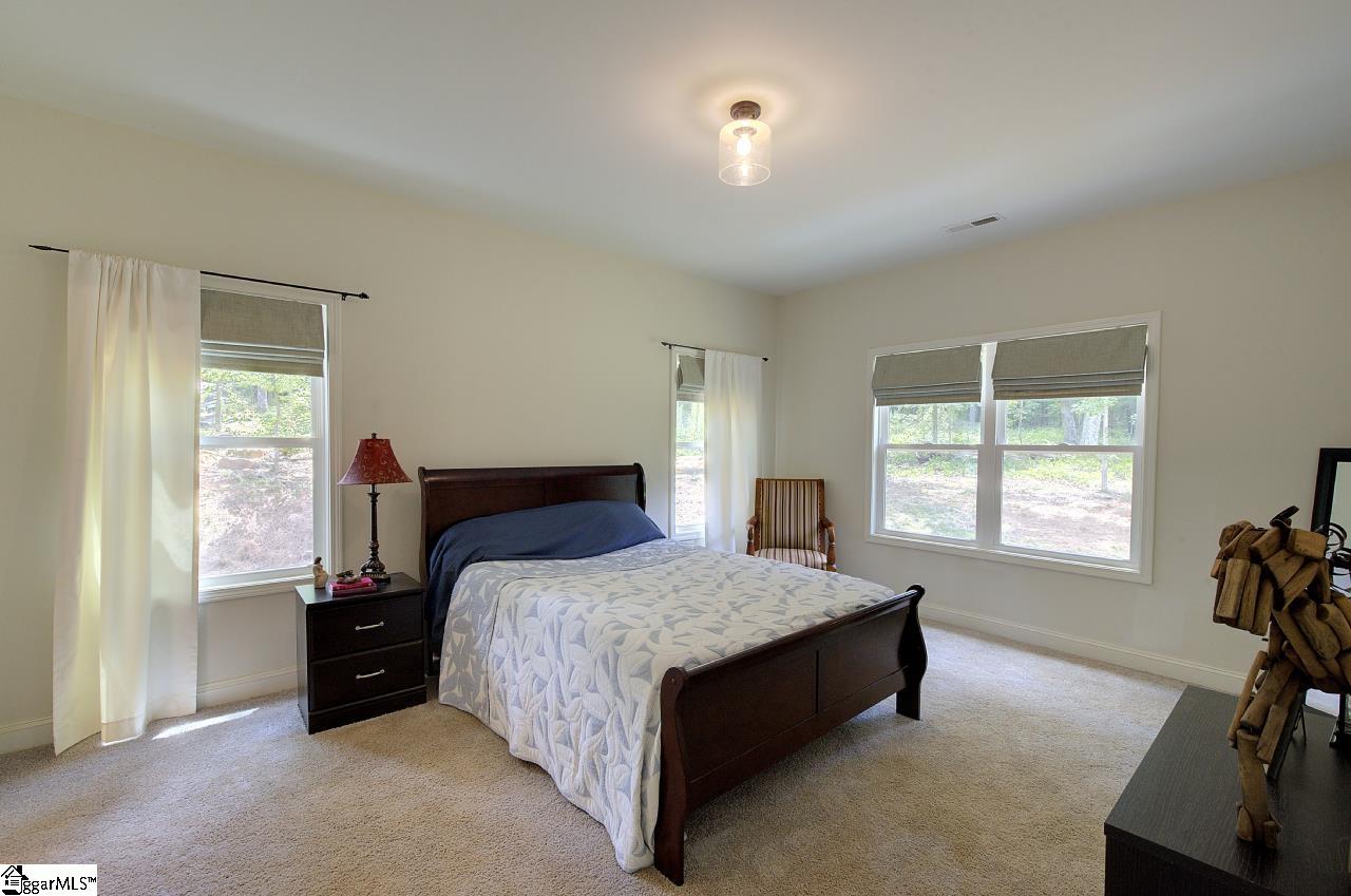 54 Lakeview Road Fountain Inn, SC 29644