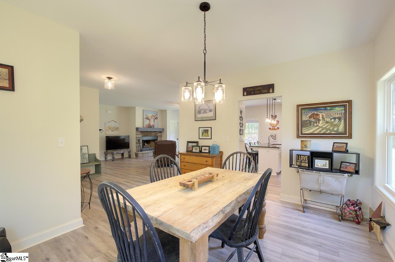 54 Lakeview Road Fountain Inn, SC 29644