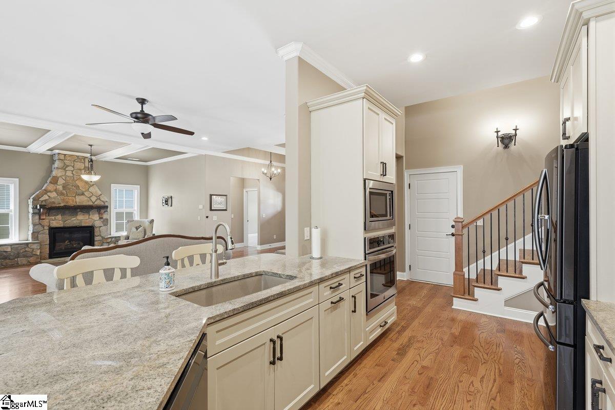 350 Laguna Lane Simpsonville, SC 29680