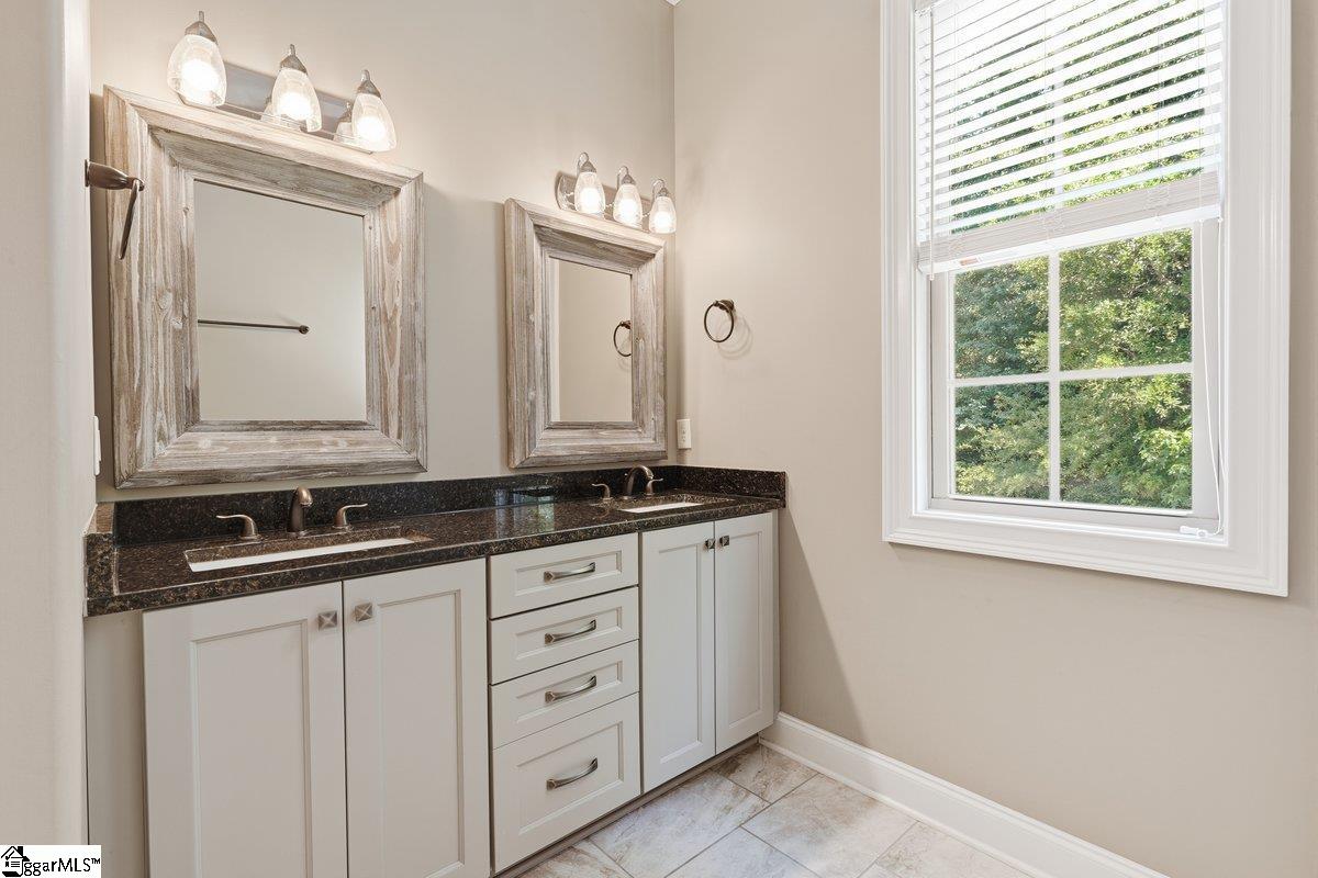 350 Laguna Lane Simpsonville, SC 29680