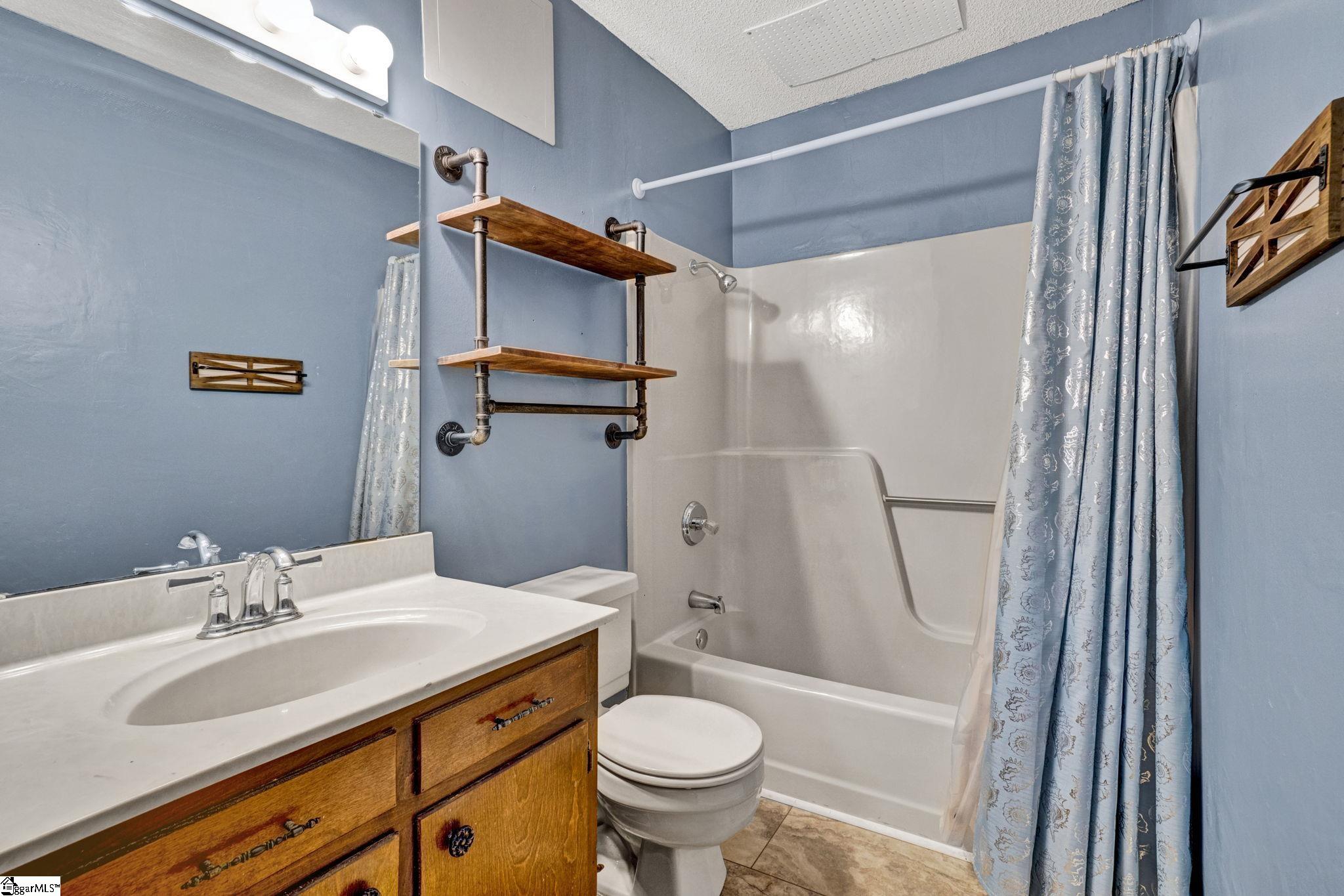 346 Shenandoah Drive Laurens, SC 29630