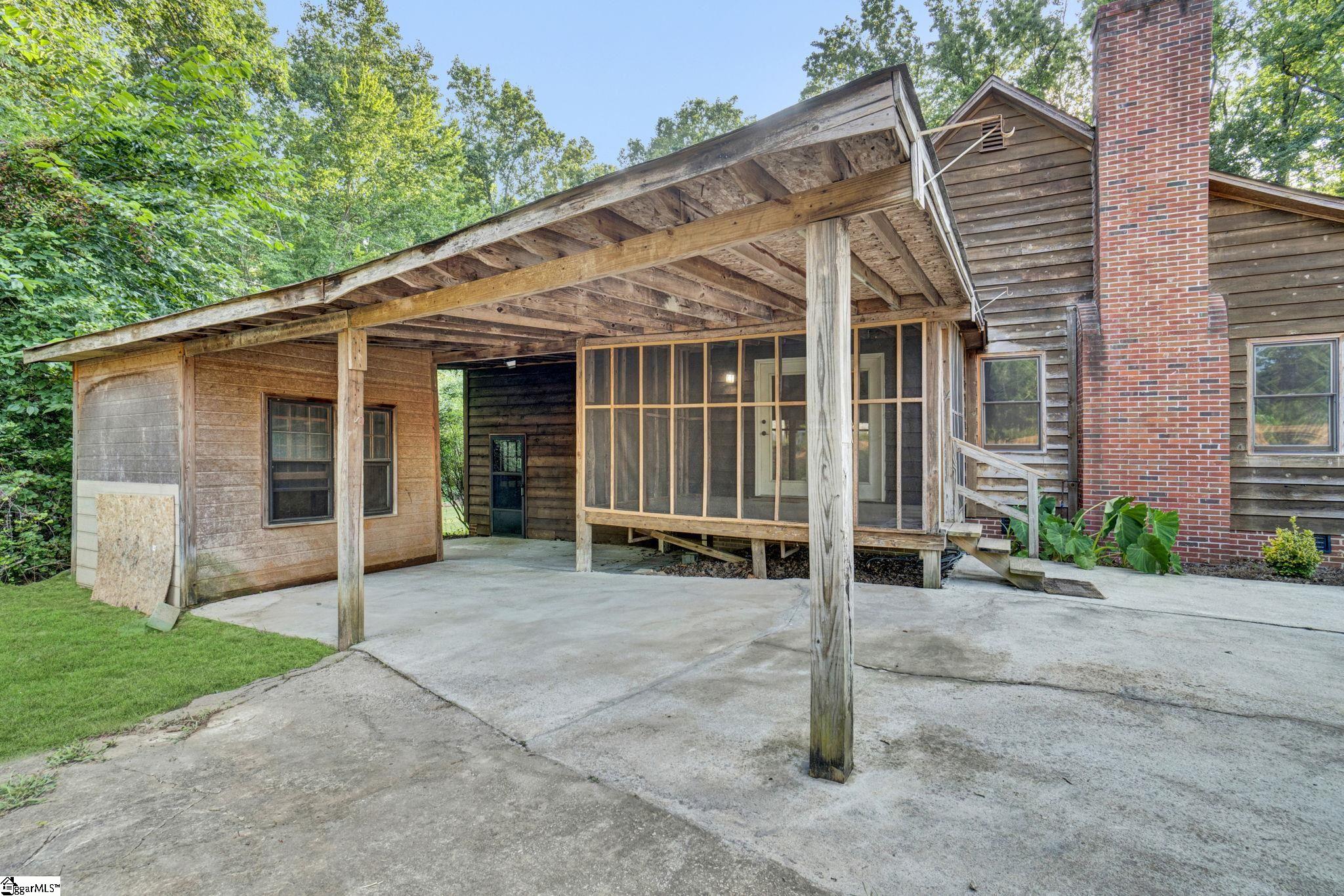 346 Shenandoah Drive Laurens, SC 29630