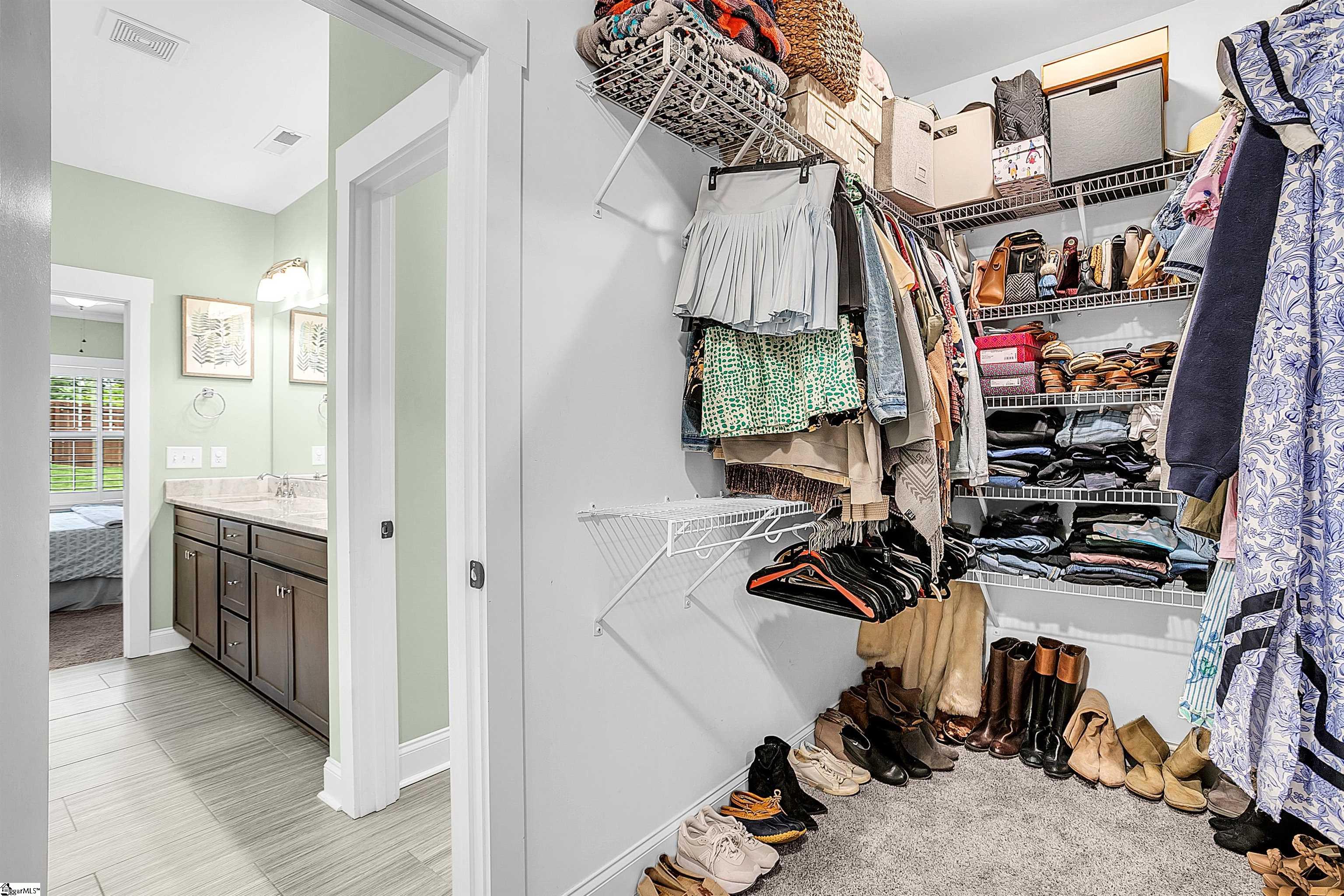 1429 E North Street Greenville, SC 29607