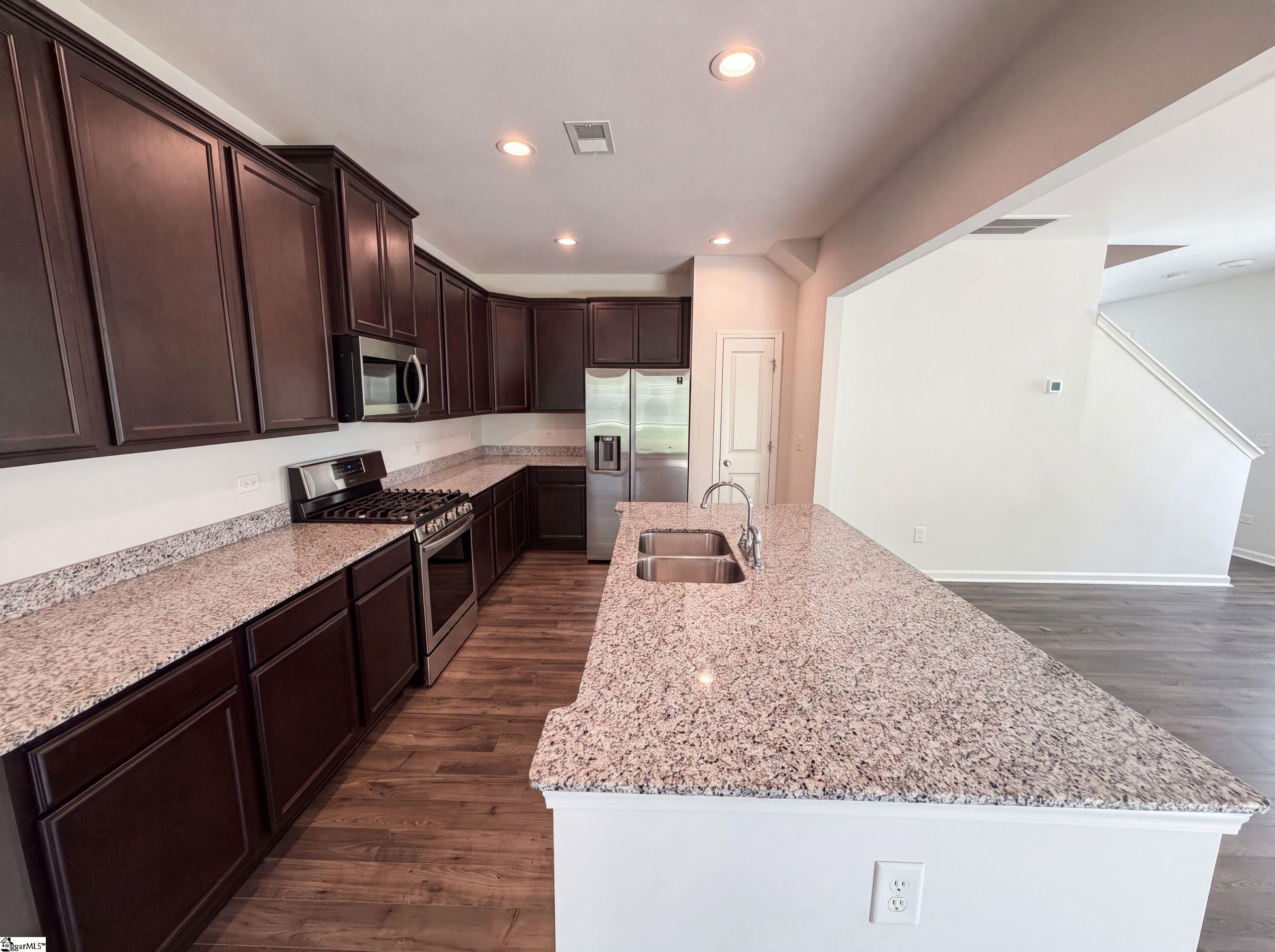 533 Baycraft Lane Simpsonville, SC 29681
