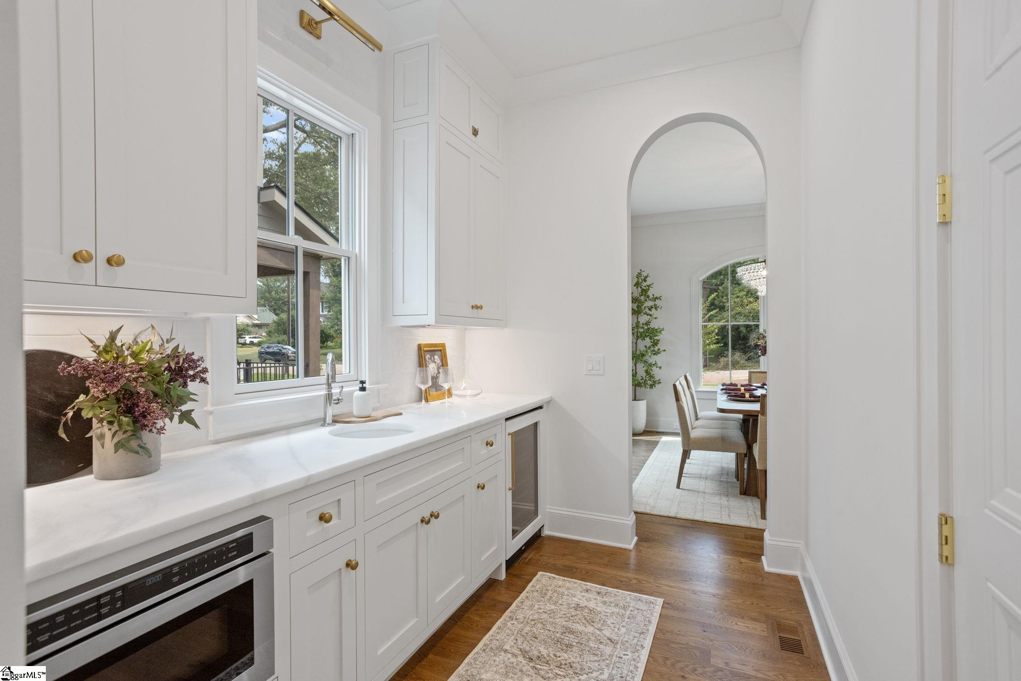 210 W Mountainview Avenue Greenville, SC 29609