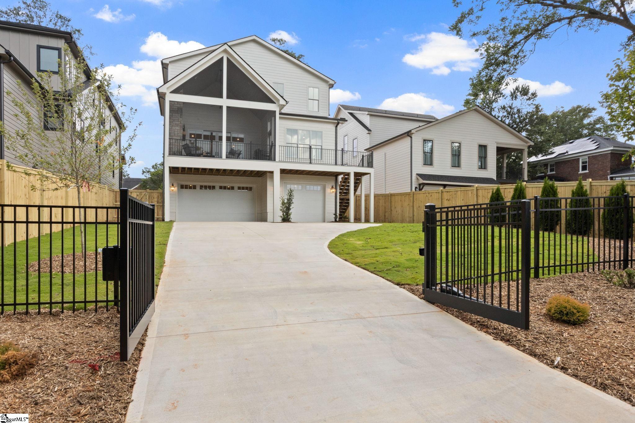210 W Mountainview Avenue Greenville, SC 29609