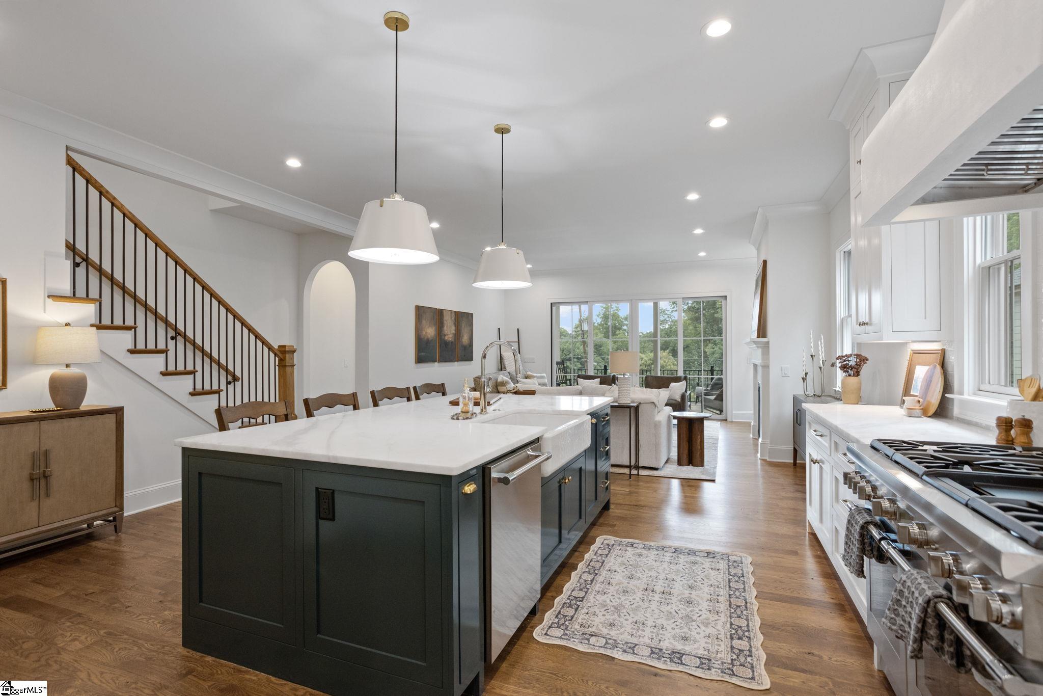 210 W Mountainview Avenue Greenville, SC 29609